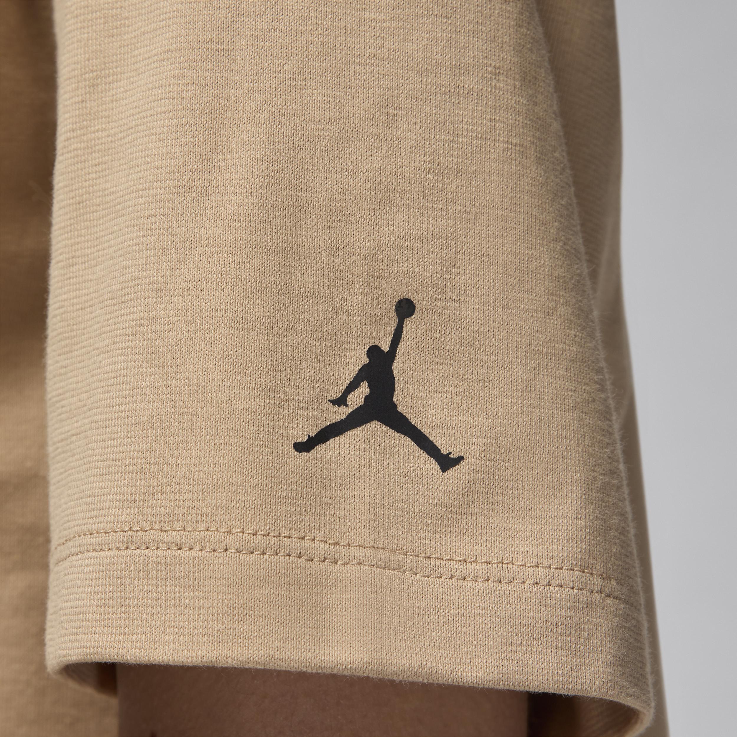 Jordan Flight Heritage Women's Graphic T-Shirt Product Image