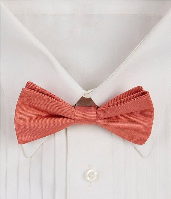Tre Vero Solid Pre-Tied Bow Tie Product Image