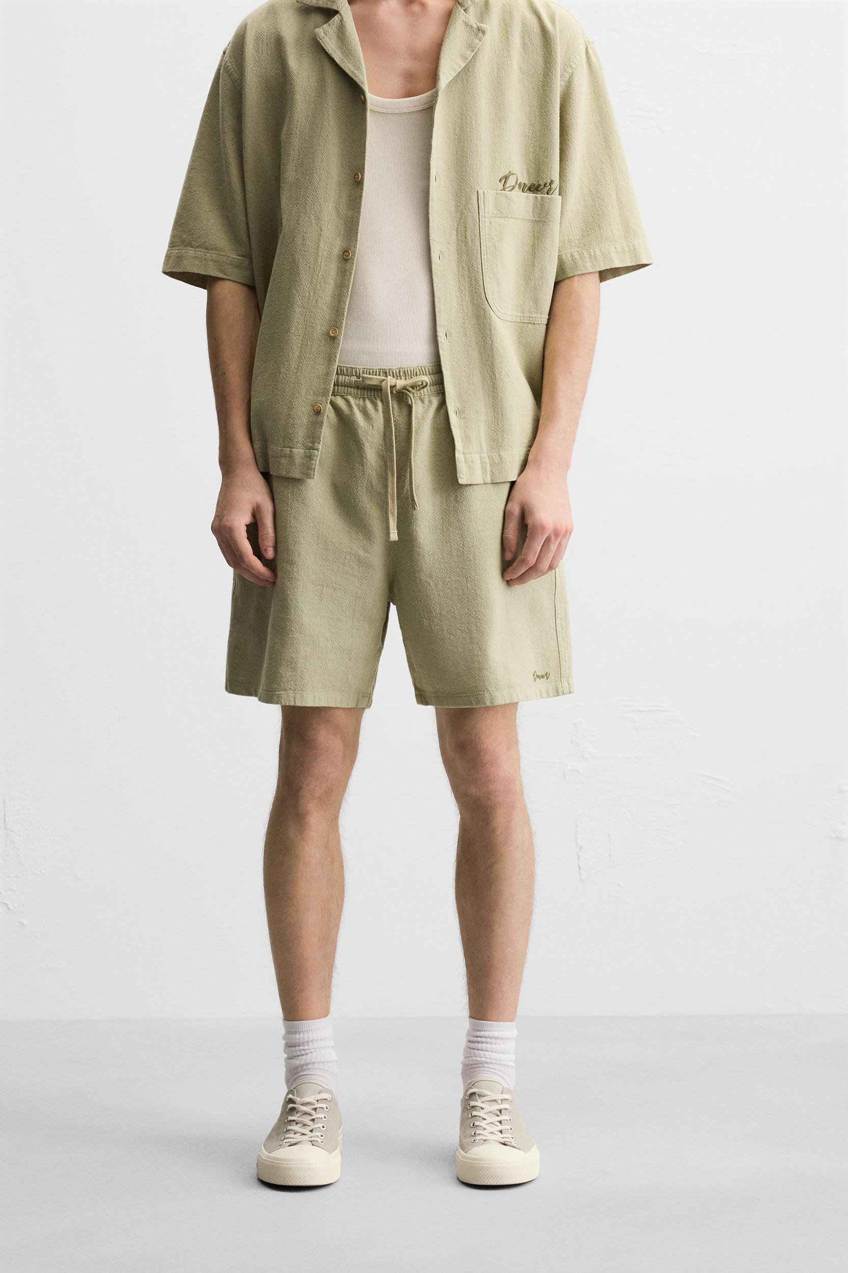 TEXTURED EMBROIDERED SHORTS Product Image