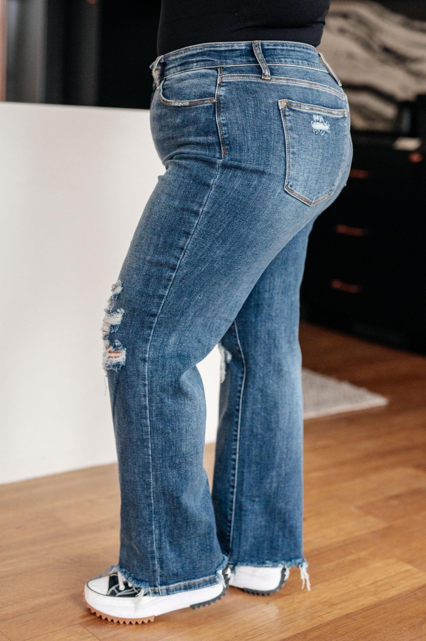 Rose High Rise 90's Straight Jeans in Dark Wash (Online Exclusive) Product Image