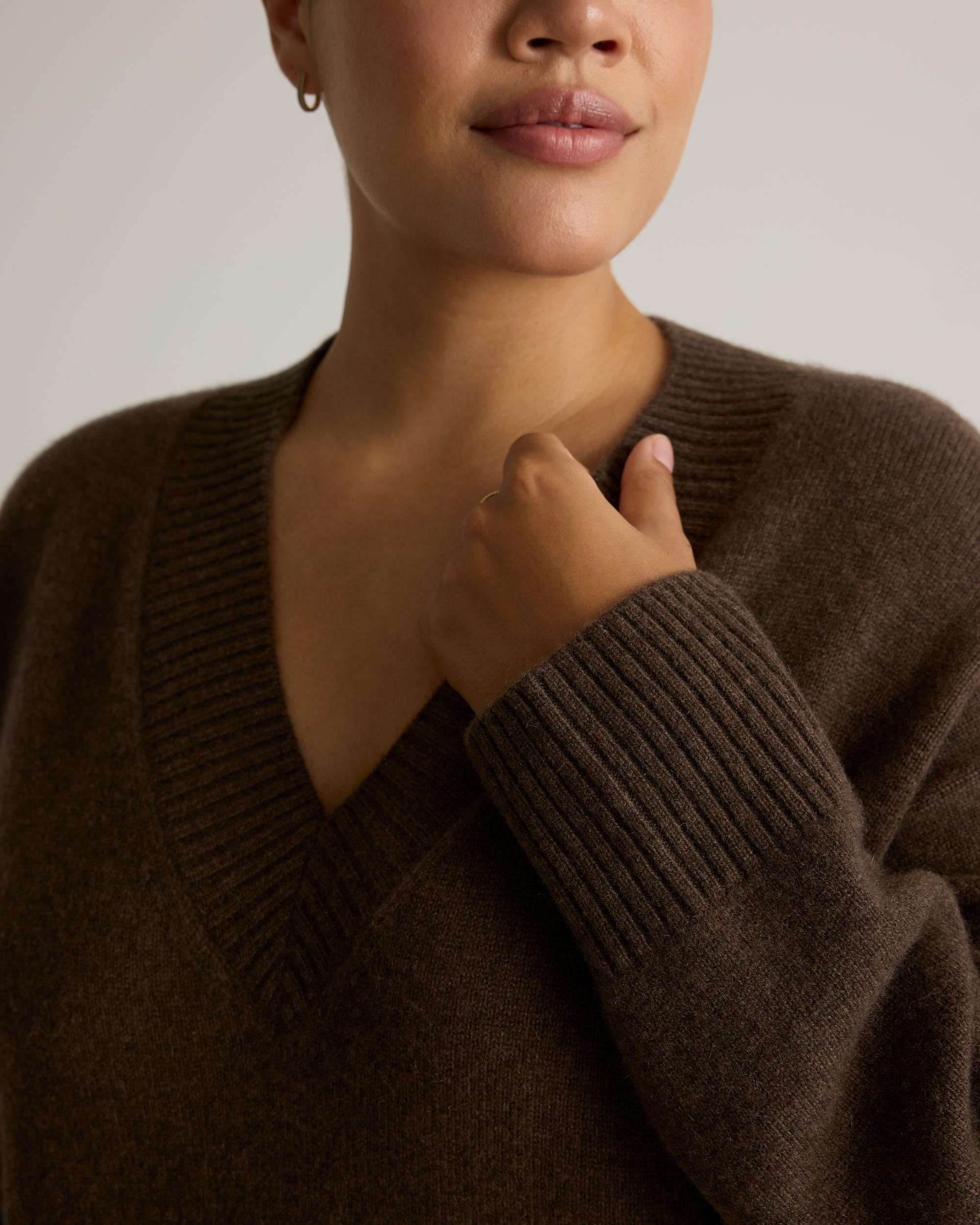 Quince | Women's Mongolian Cashmere Oversized V-Neck Sweater Product Image