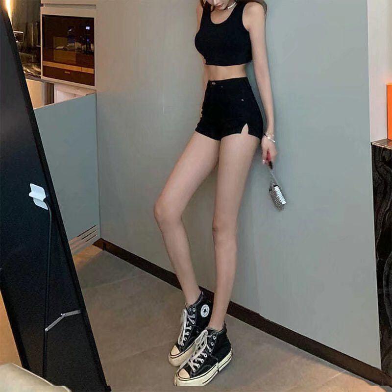 High Waist Short Jeans Product Image