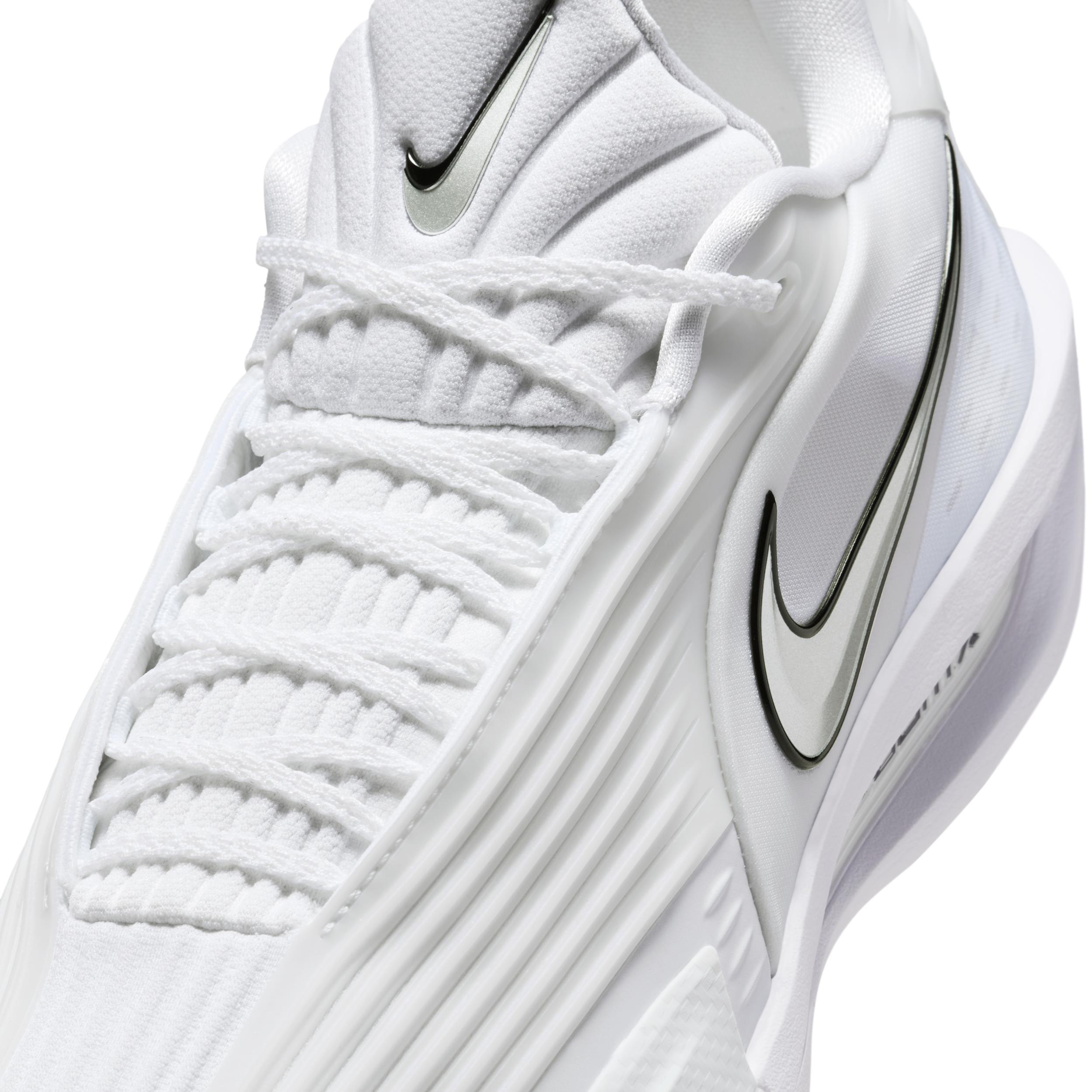 Nike Men's G.T. Cut 3 Turbo Basketball Shoes Product Image