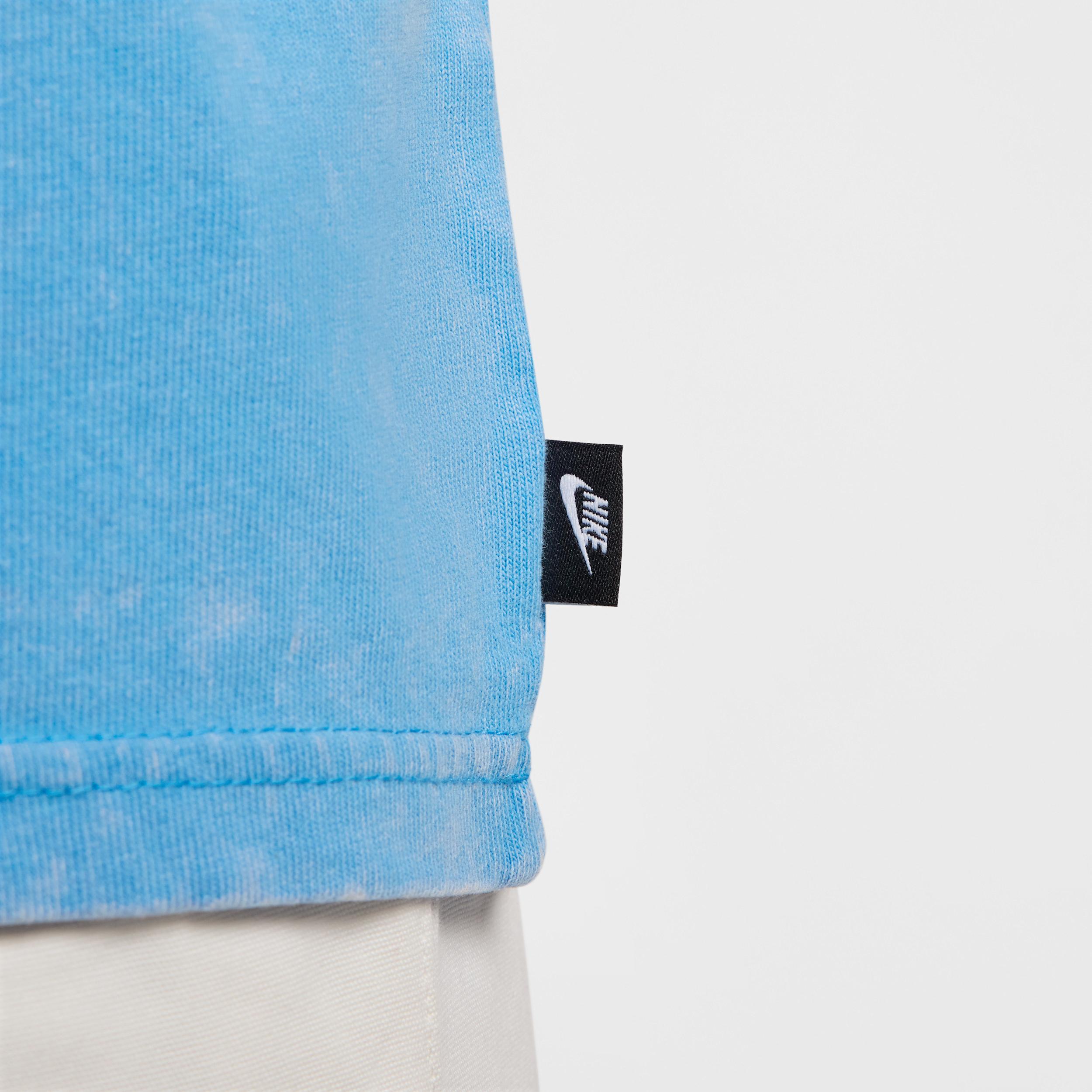 Men's Nike Sportswear Premium Essentials Max90 T-Shirt Product Image