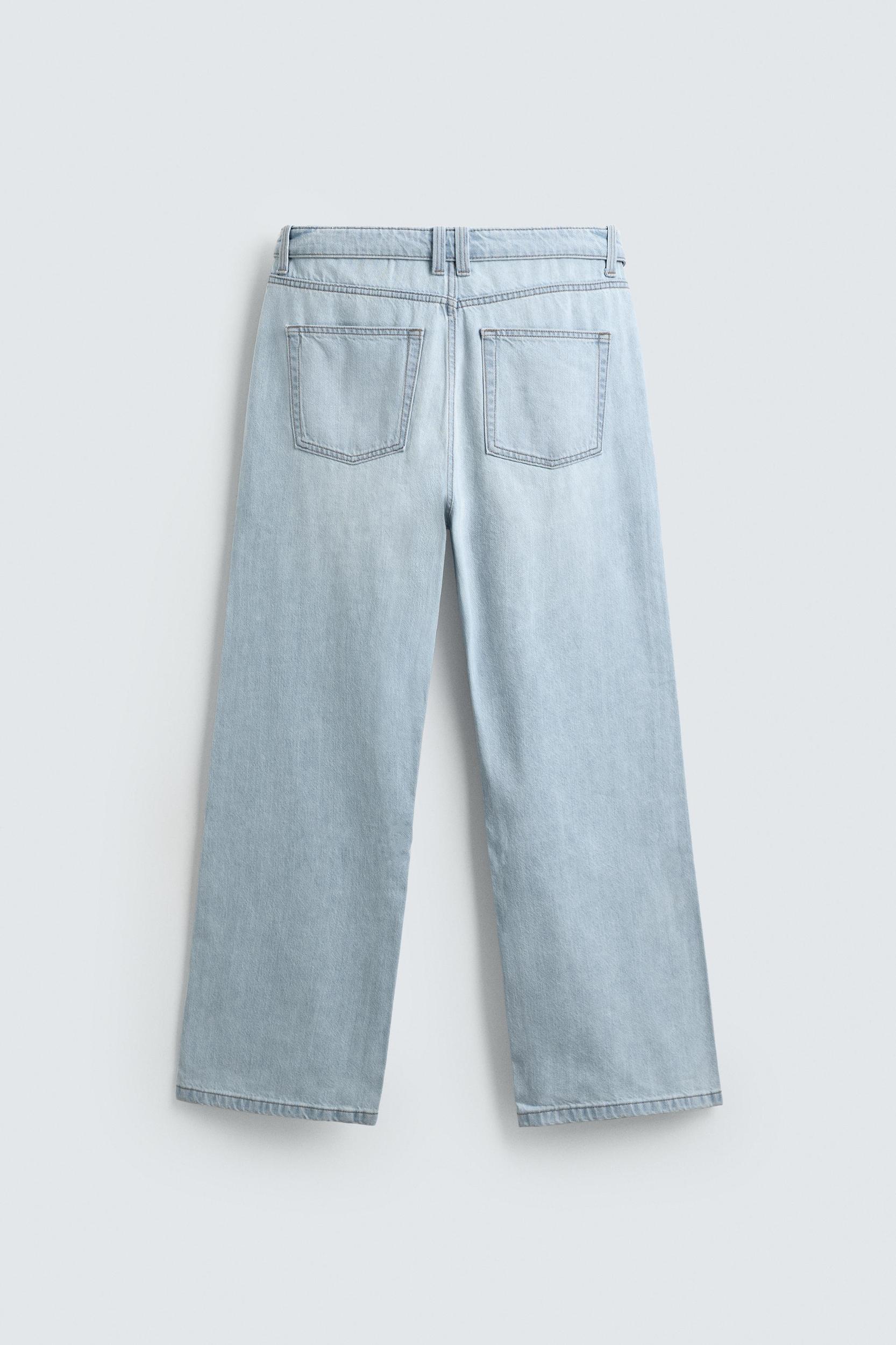 FLARE FIT JEANS Product Image