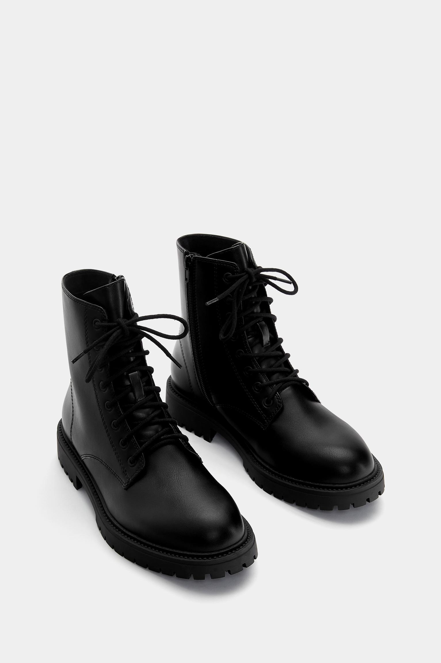 Flat lace-up boots Product Image