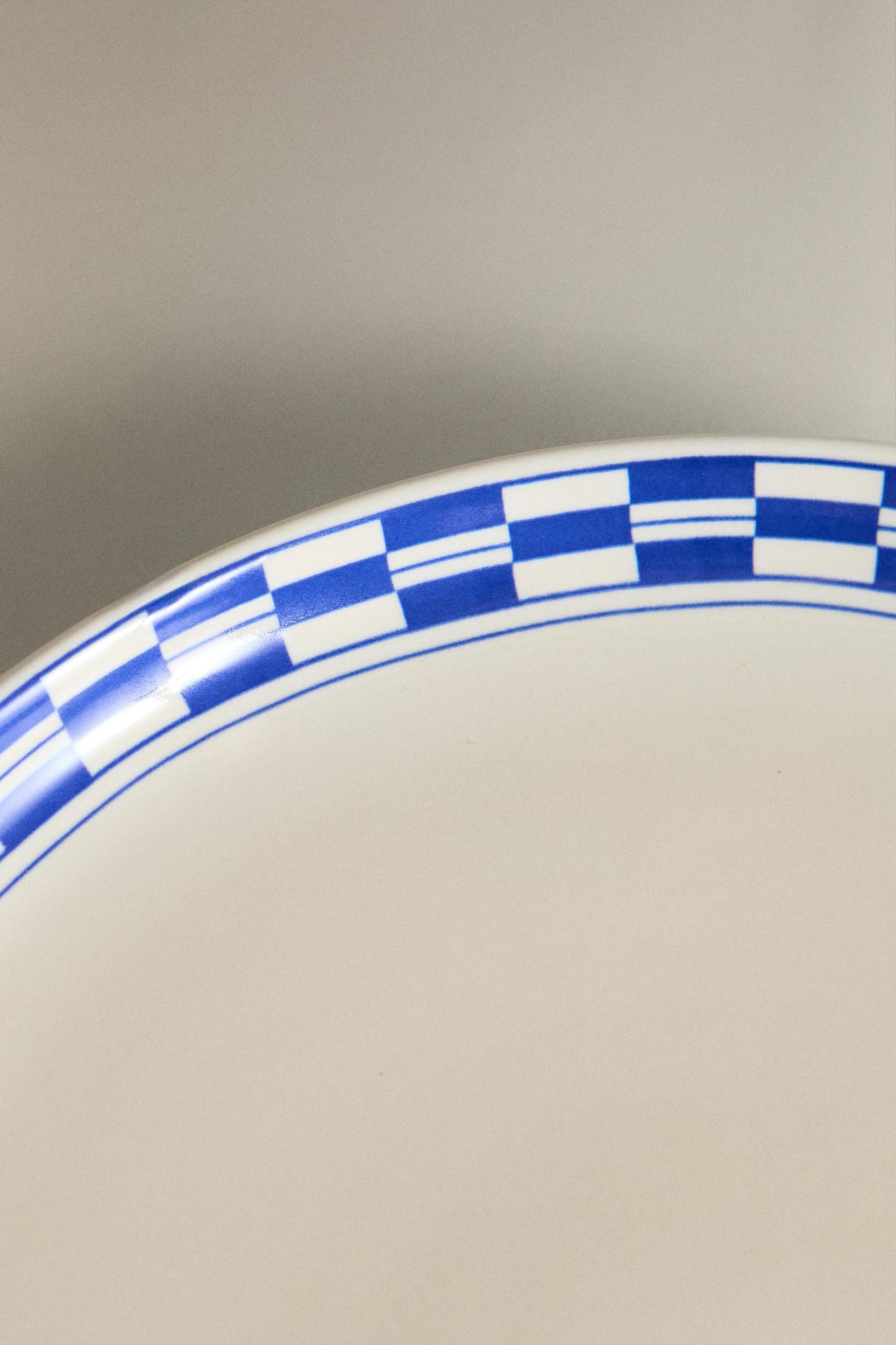 CERAMIC DESSERT PLATE WITH CHECKED RIM Product Image