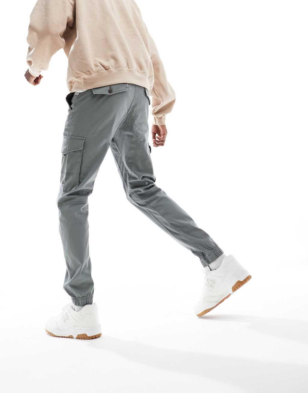 Jack & Jones Intelligence cuffed cargo pants Product Image