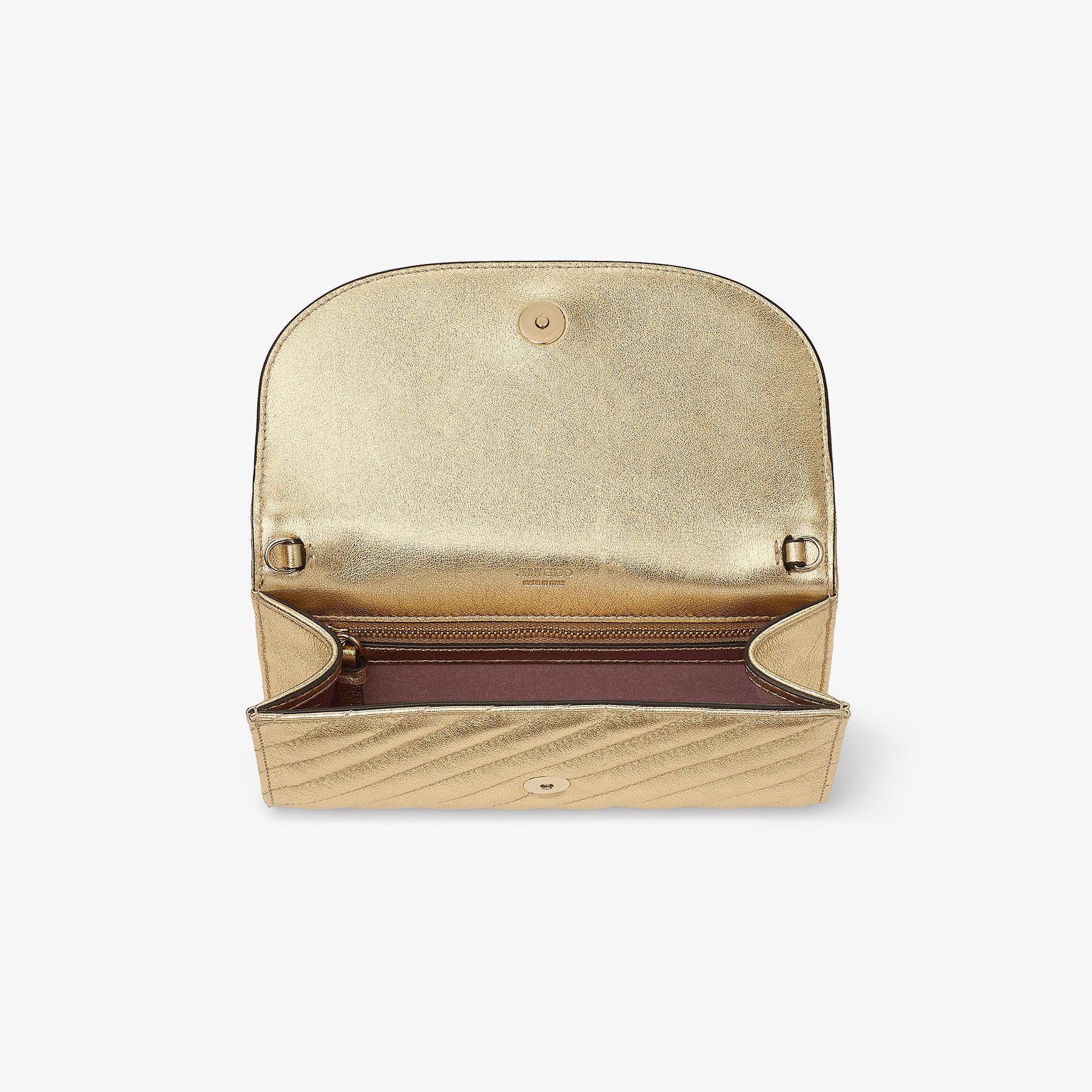 Curve Wallet With Chain Product Image