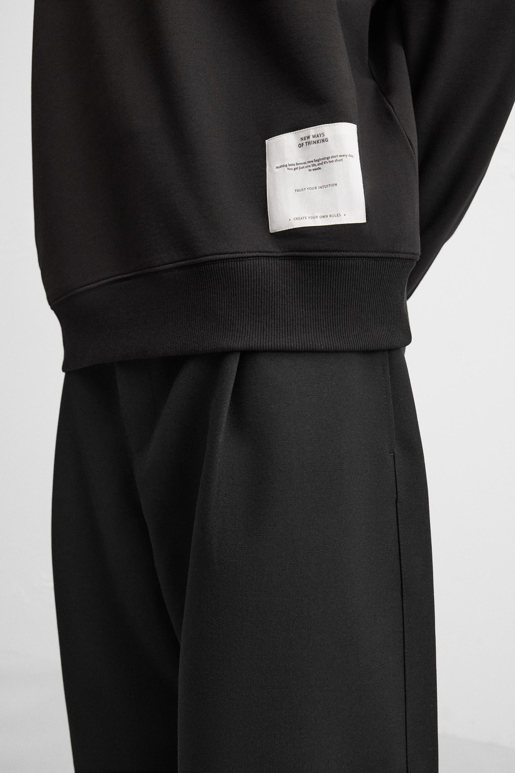 SOFT PATCH SWEATSHIRT Product Image