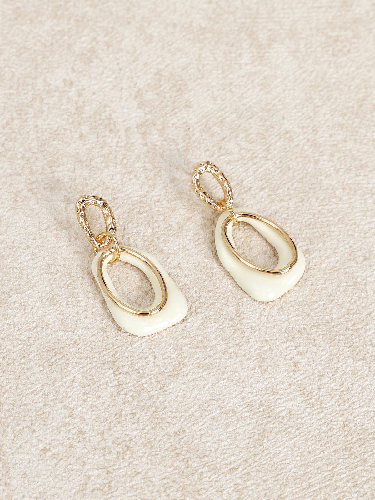 White Overlapping Geometric Earrings Product Image