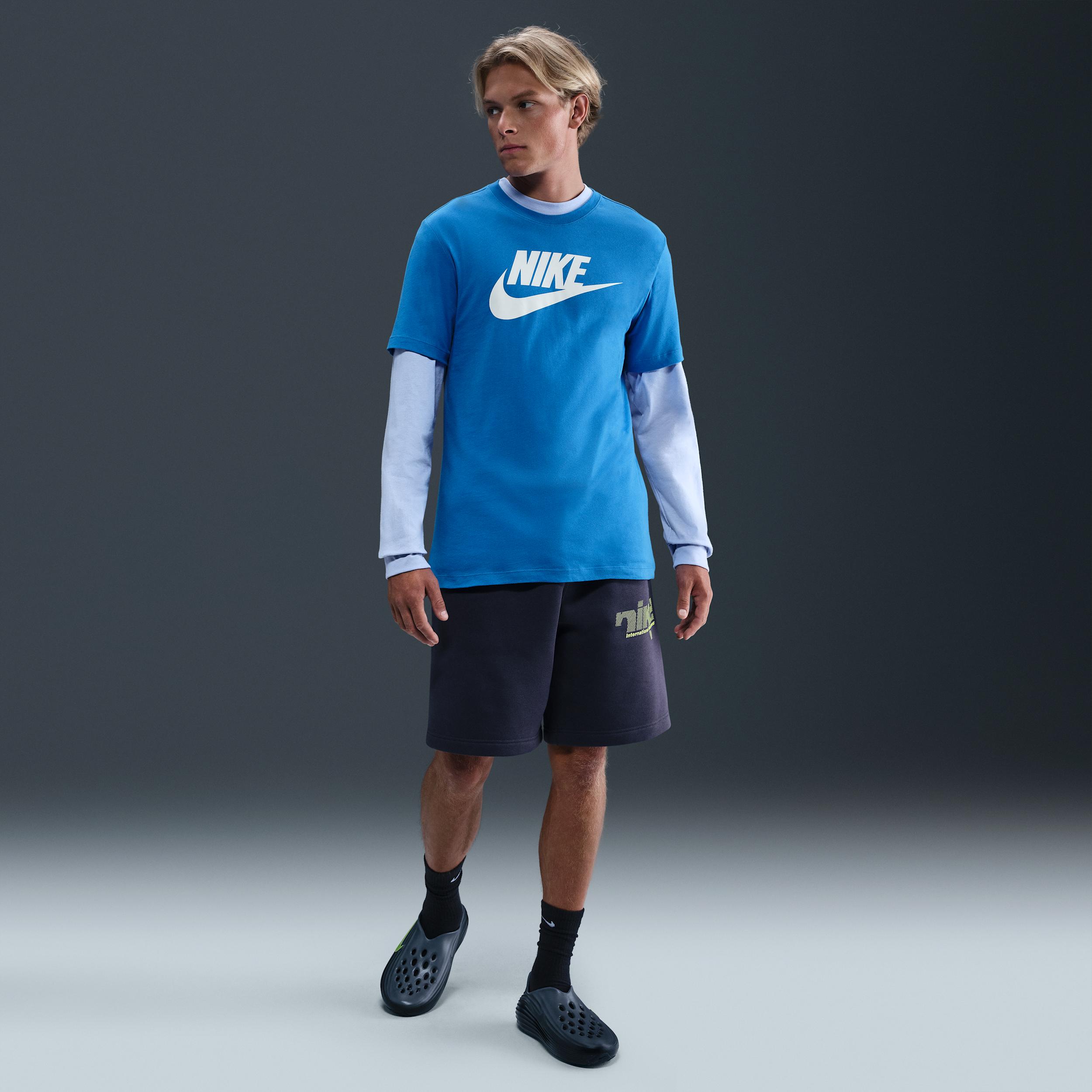 Mens Nike Sportswear T-Shirt | AR5004-438 Product Image