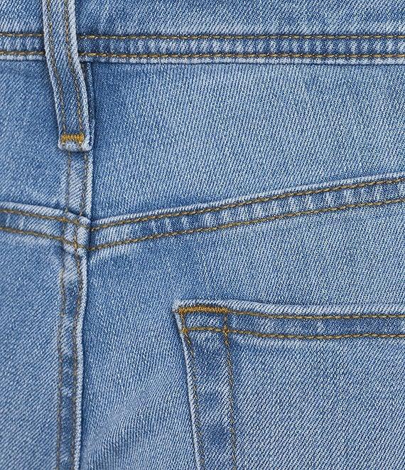 Cremieux Premium Denim Straight Fit Stretch Jeans Product Image