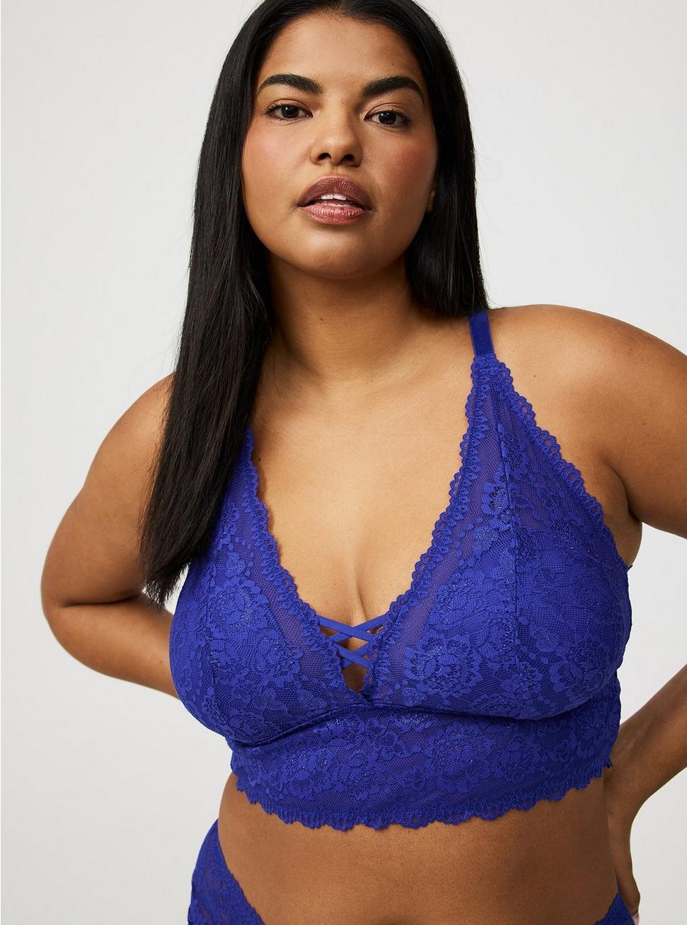 Lightly Lined Lace Bralette Product Image
