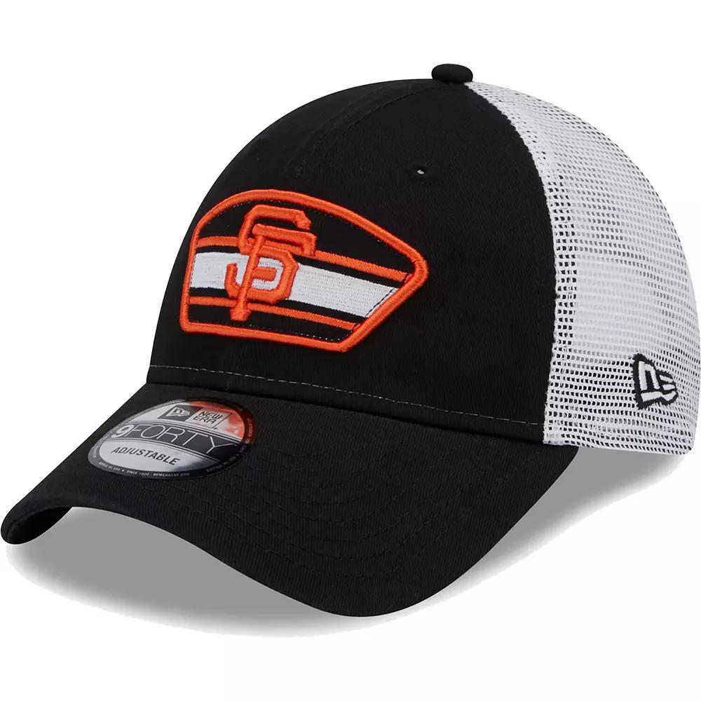 Men's New Era Black/White San Francisco Giants Logo Patch 9FORTY Trucker Snapback Hat Product Image