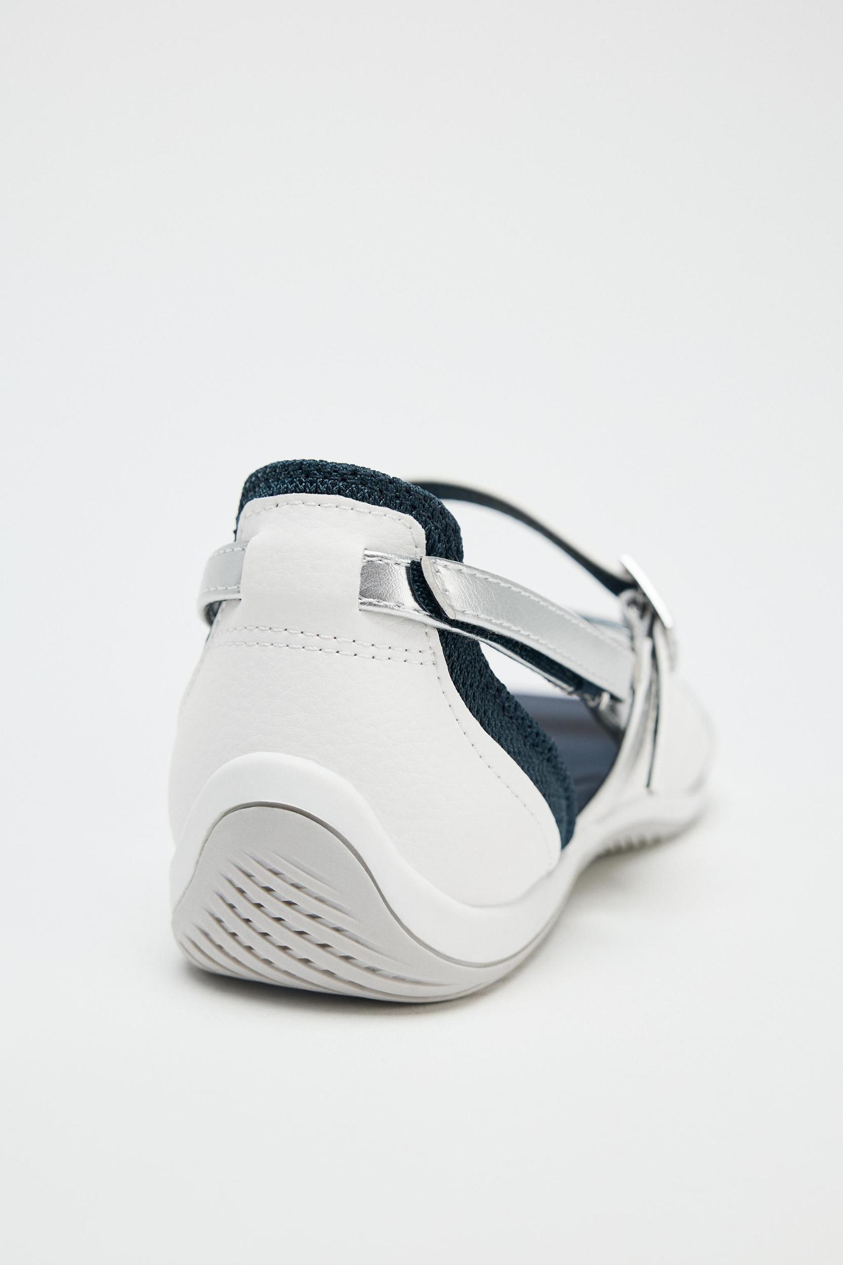 STRAPPY SPORTY SANDALS Product Image