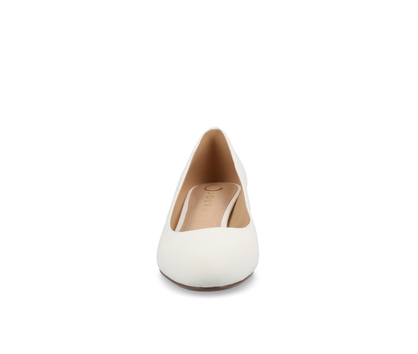 Women's Journee Collection SaarII Pumps Product Image