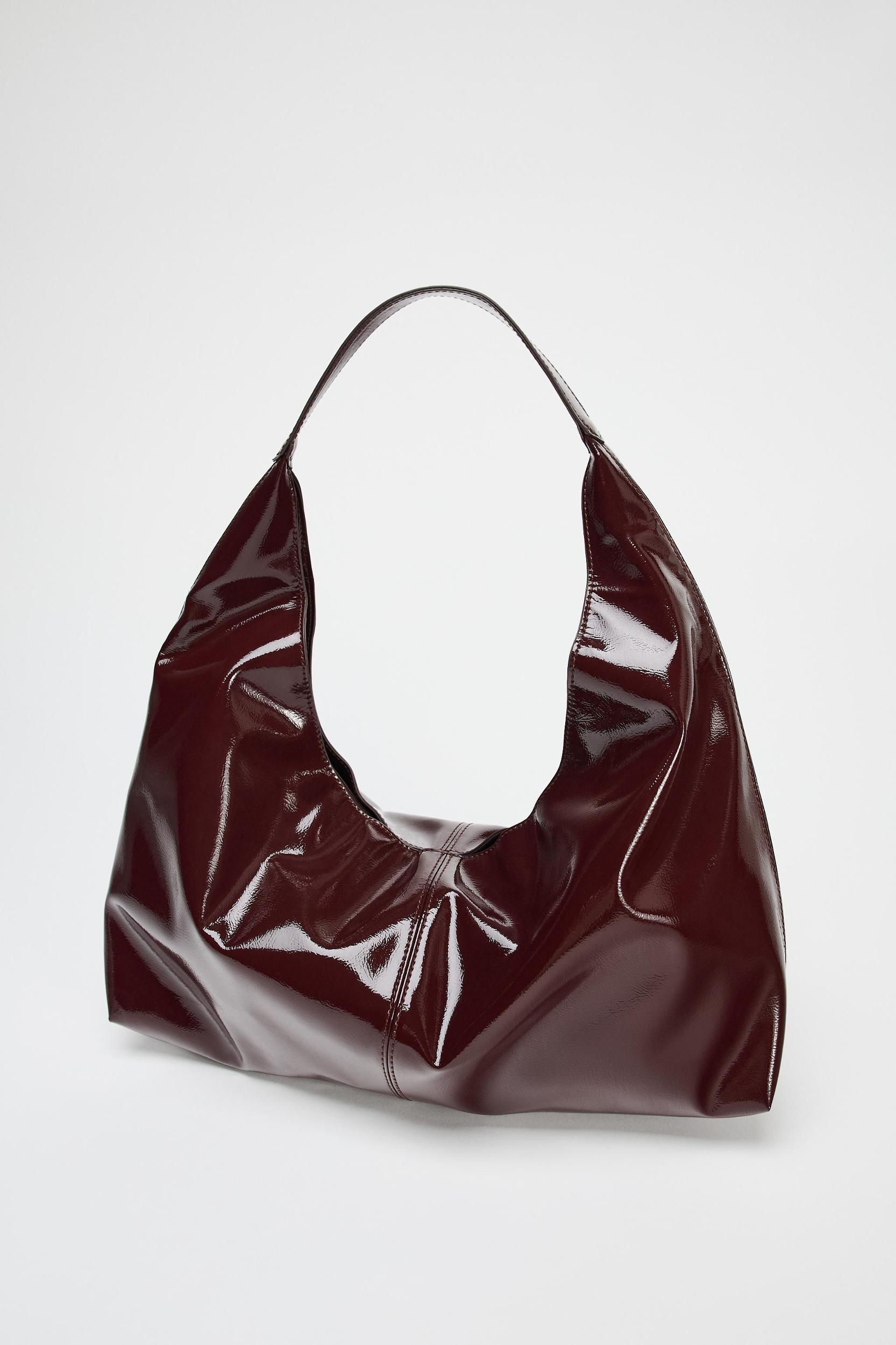 PATENT FINISH BUCKET BAG Product Image
