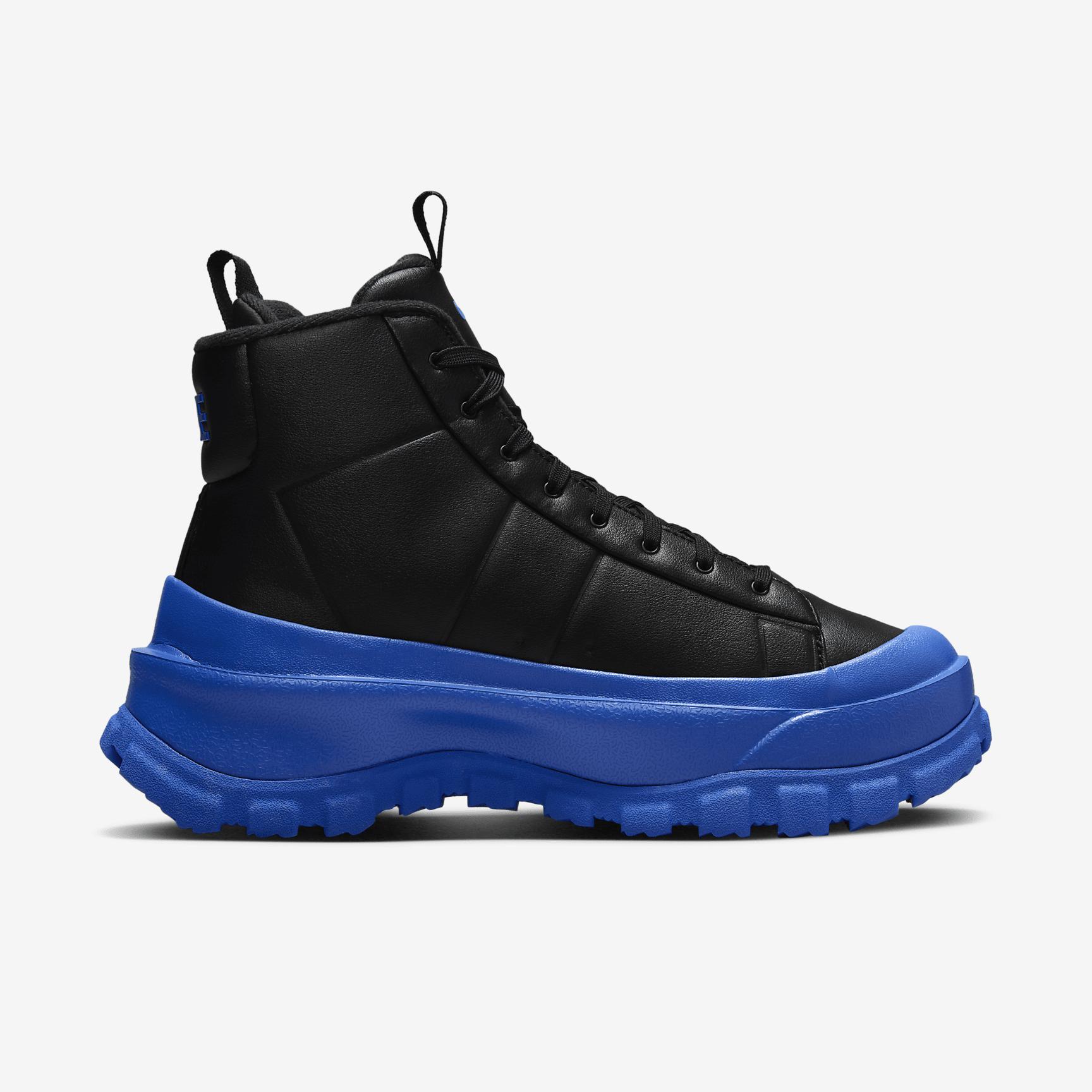 Womens Nike Blazer Roam Mid Winterized Shoes Product Image