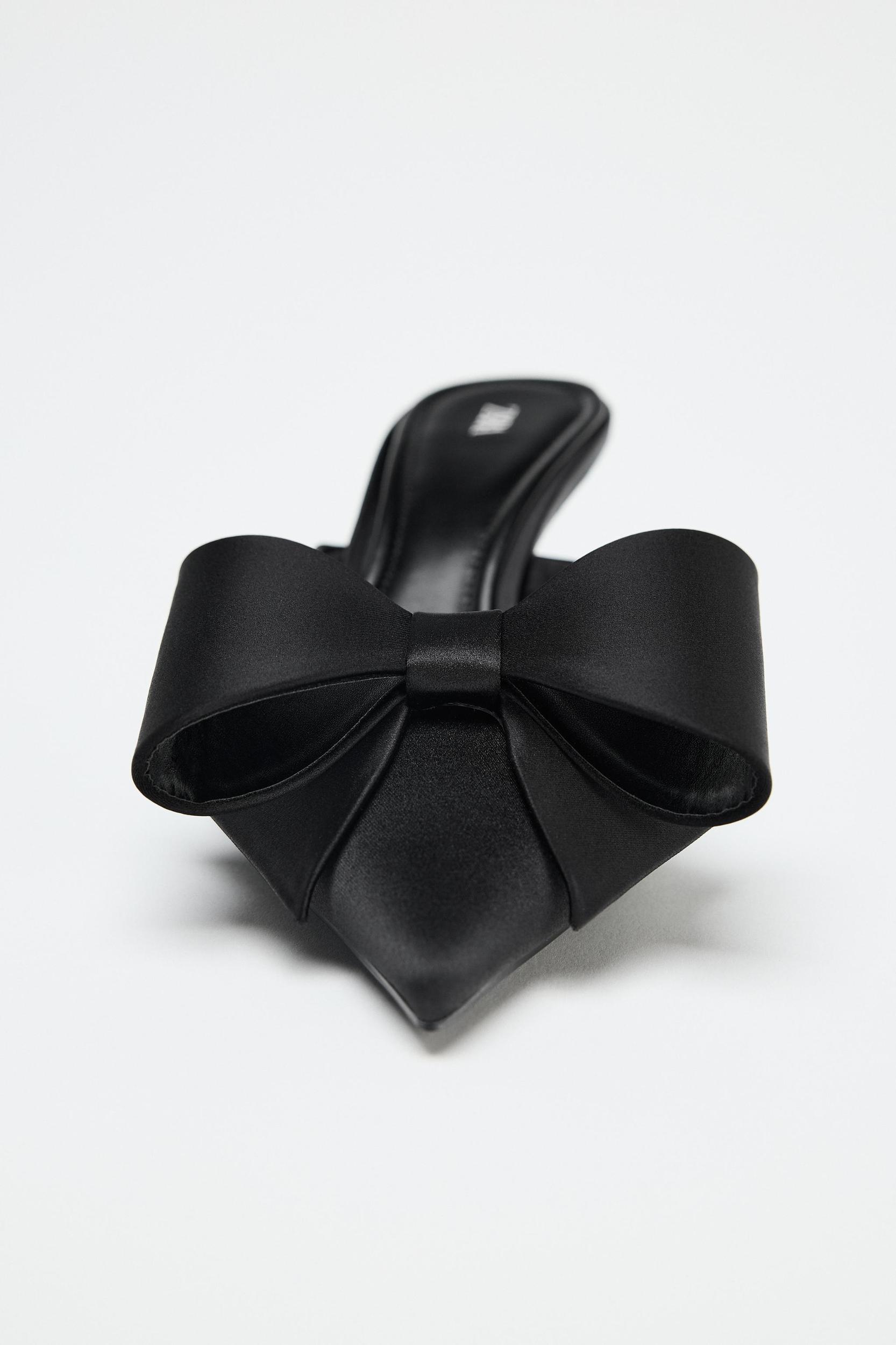 BOW HEELED MULES Product Image