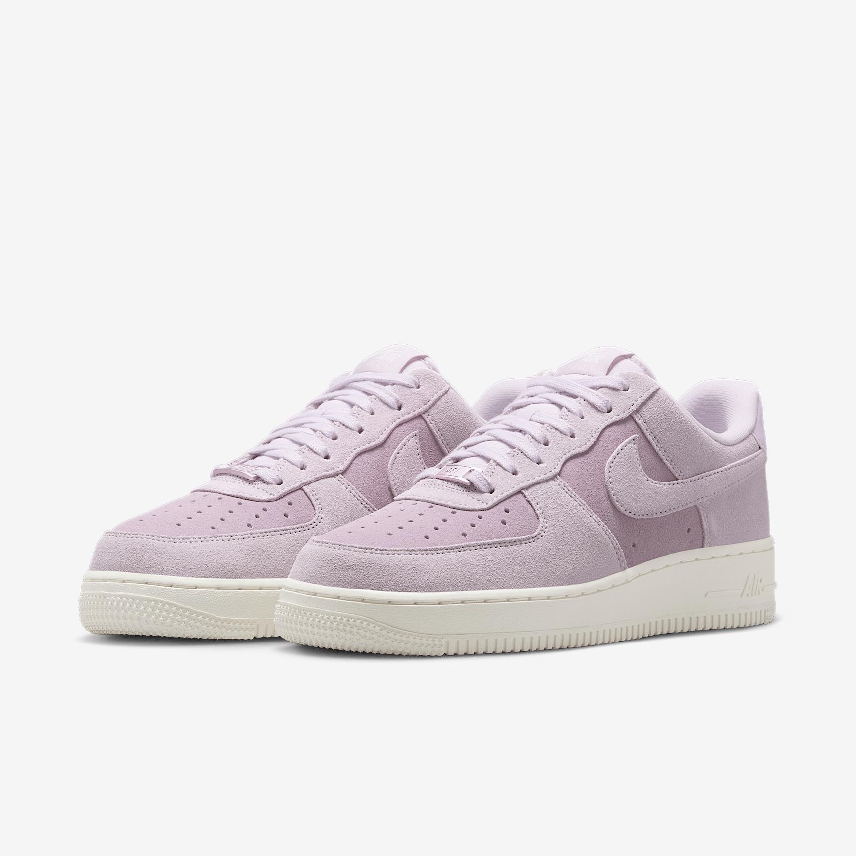 Nike Womens Air Force 1 07 Shoes | HJ5336-500 Product Image
