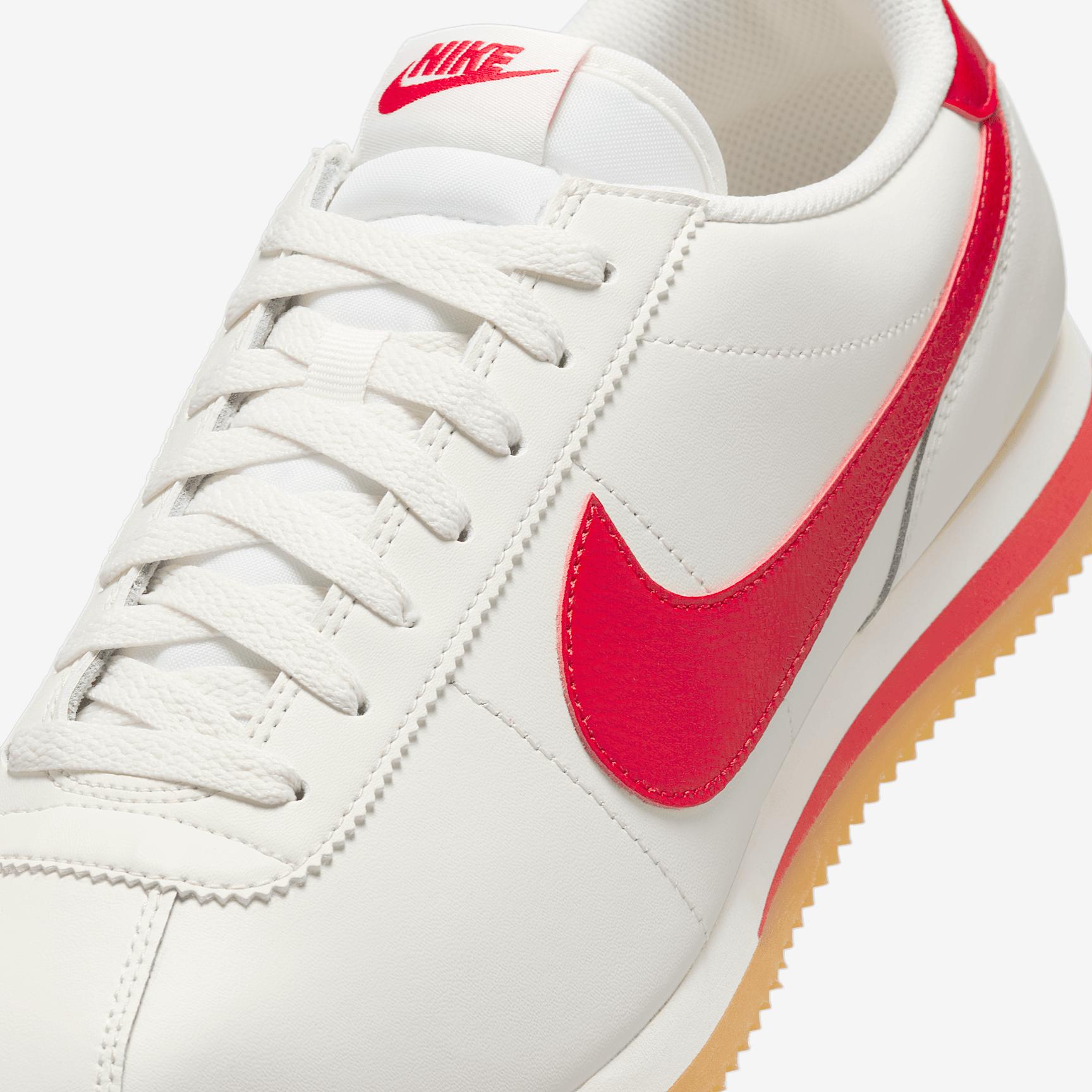 Nike Men's Cortez Leather Shoes Product Image