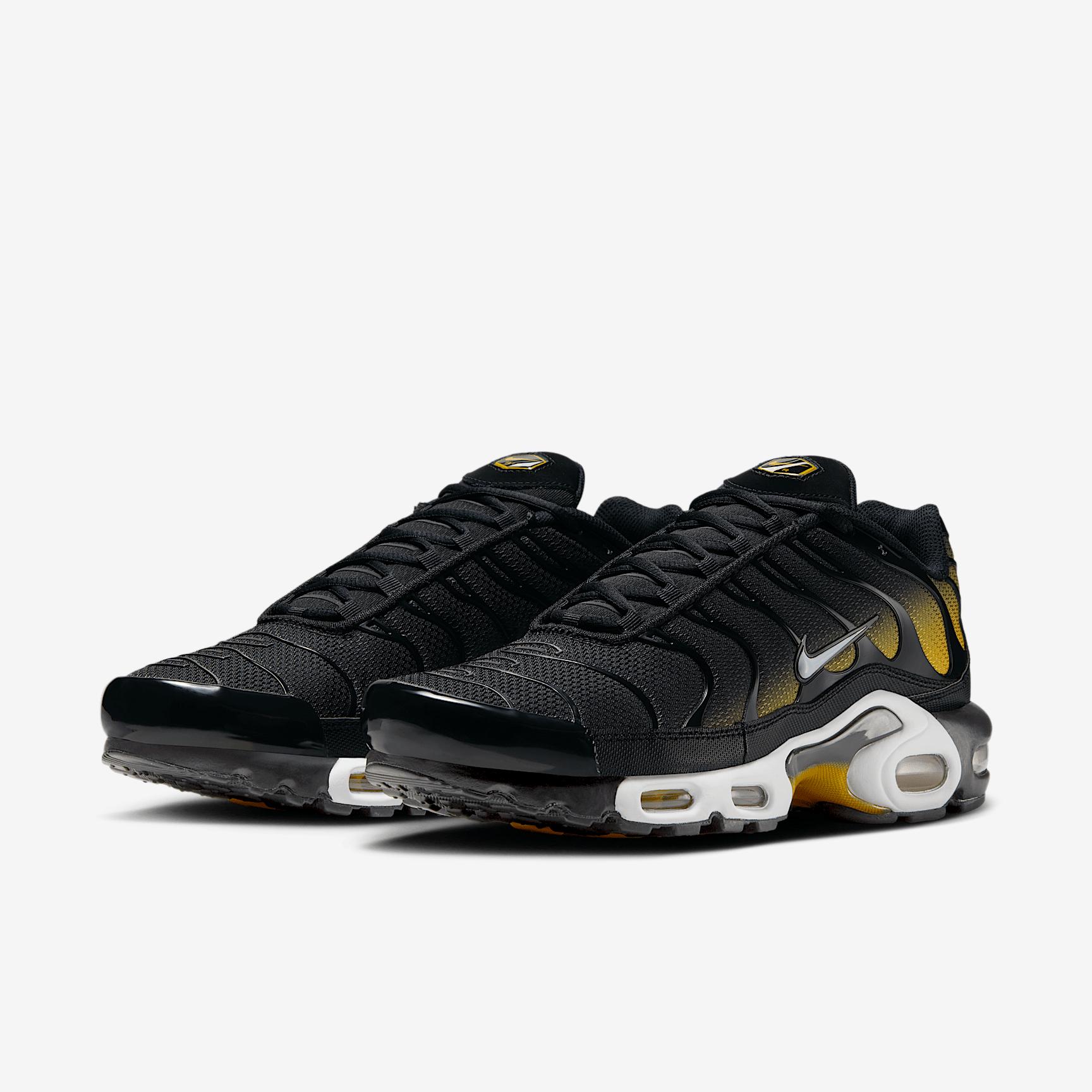Nike Mens Air Max Plus Shoes | DM0032-301 Product Image