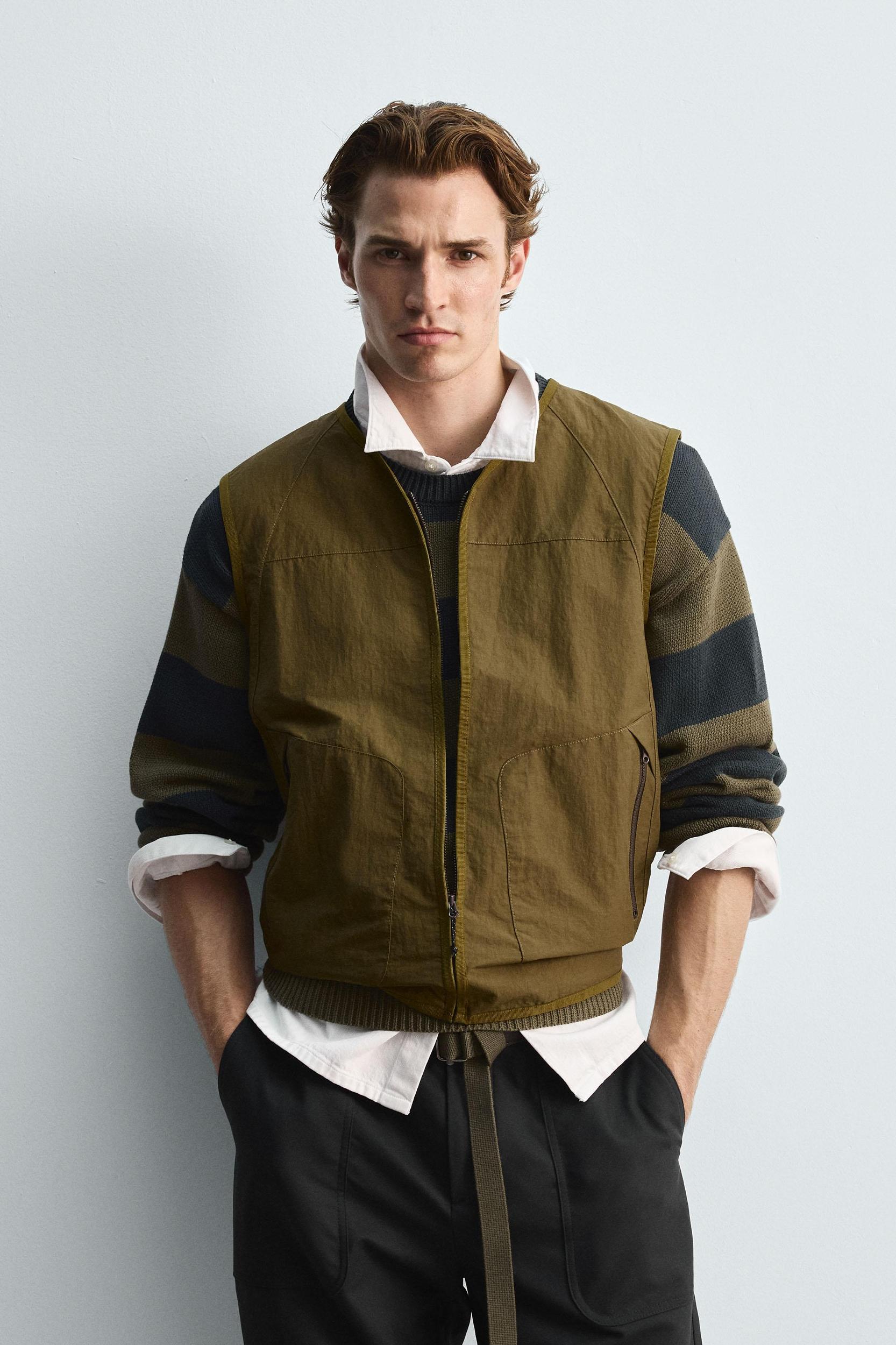 LIMITED EDITION TECHNICAL VEST Product Image