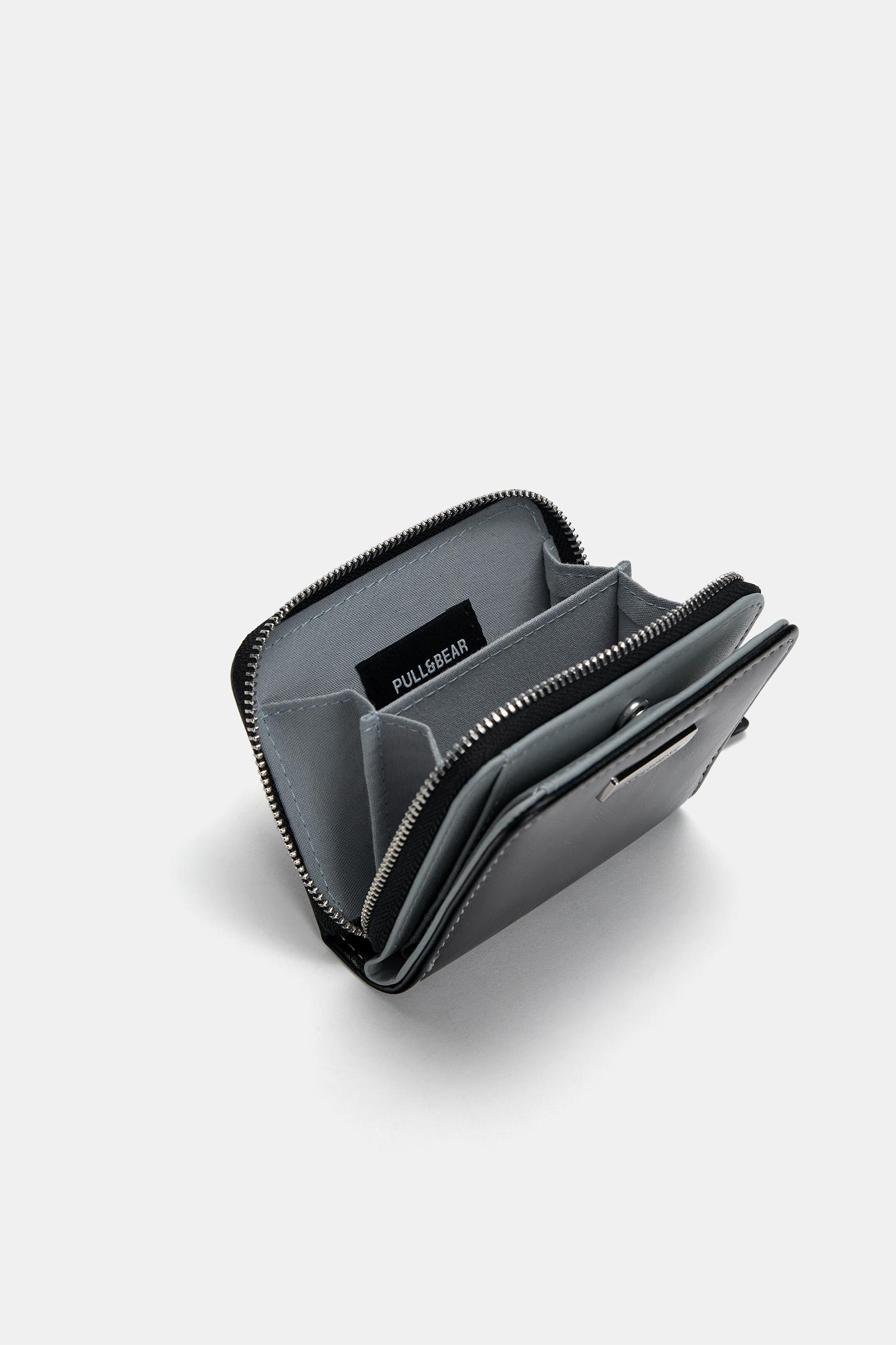 Coin wallet with topstitching Product Image