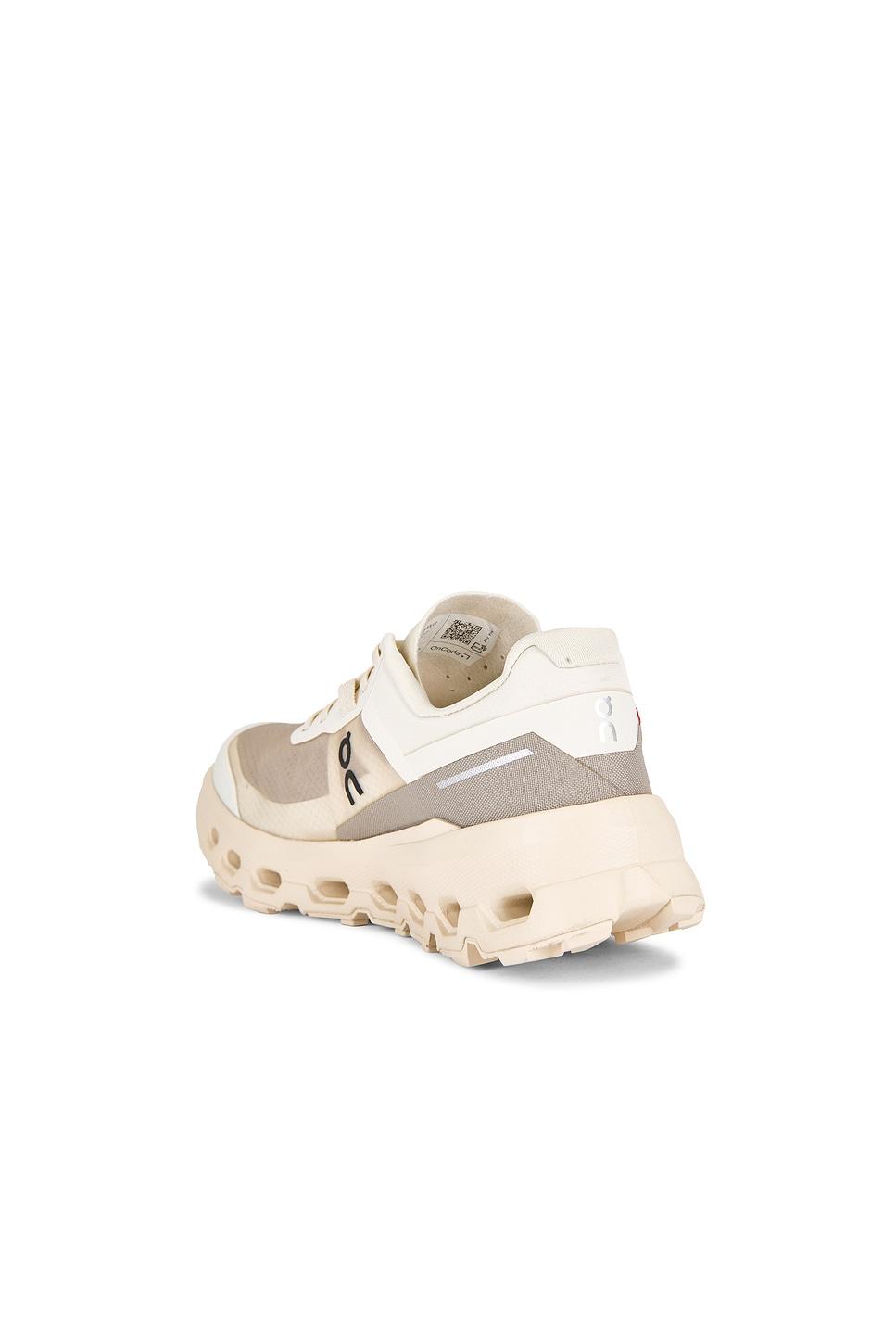 Cloudvista Sneaker On Product Image