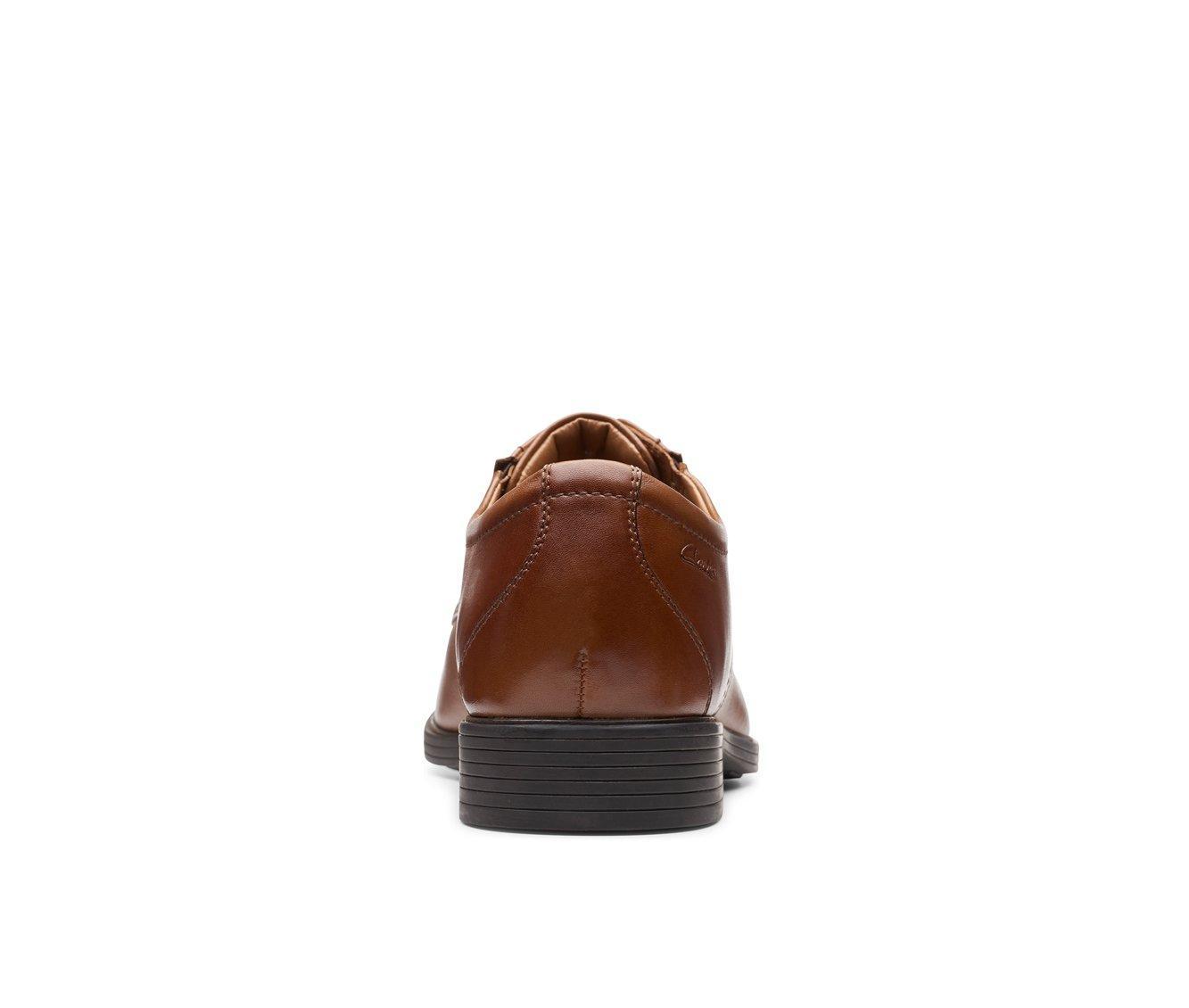 Men's Clarks Whiddon Plain Dress Oxfords Product Image