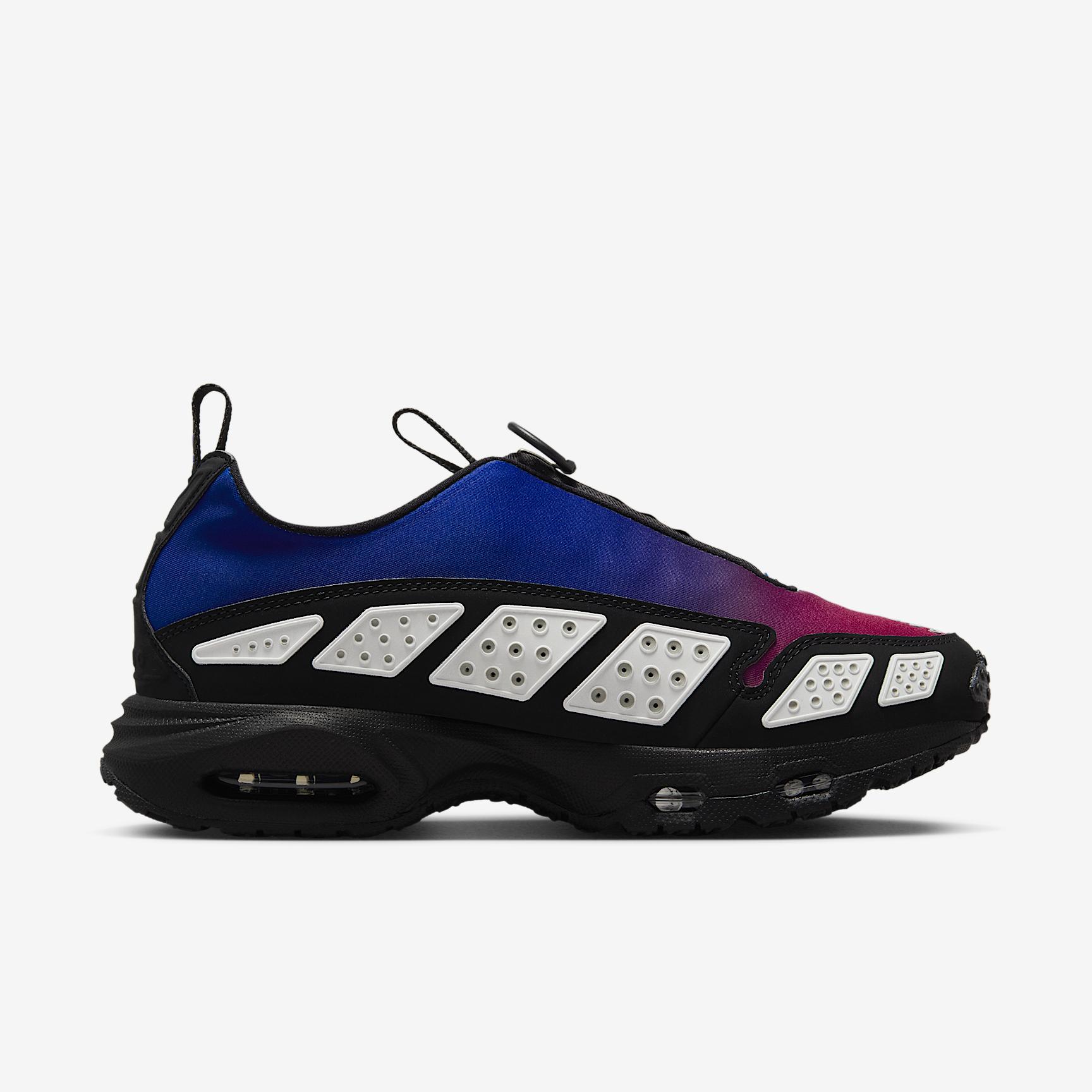 Nike Womens Air Max SNDR Shoes | HJ8080-501 Product Image