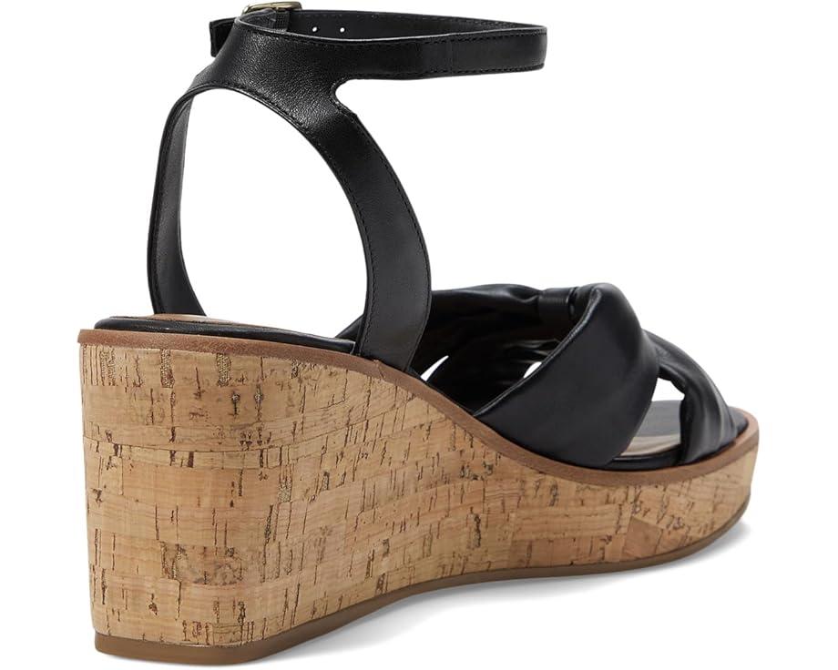 Women's Bernardo Kearny Product Image