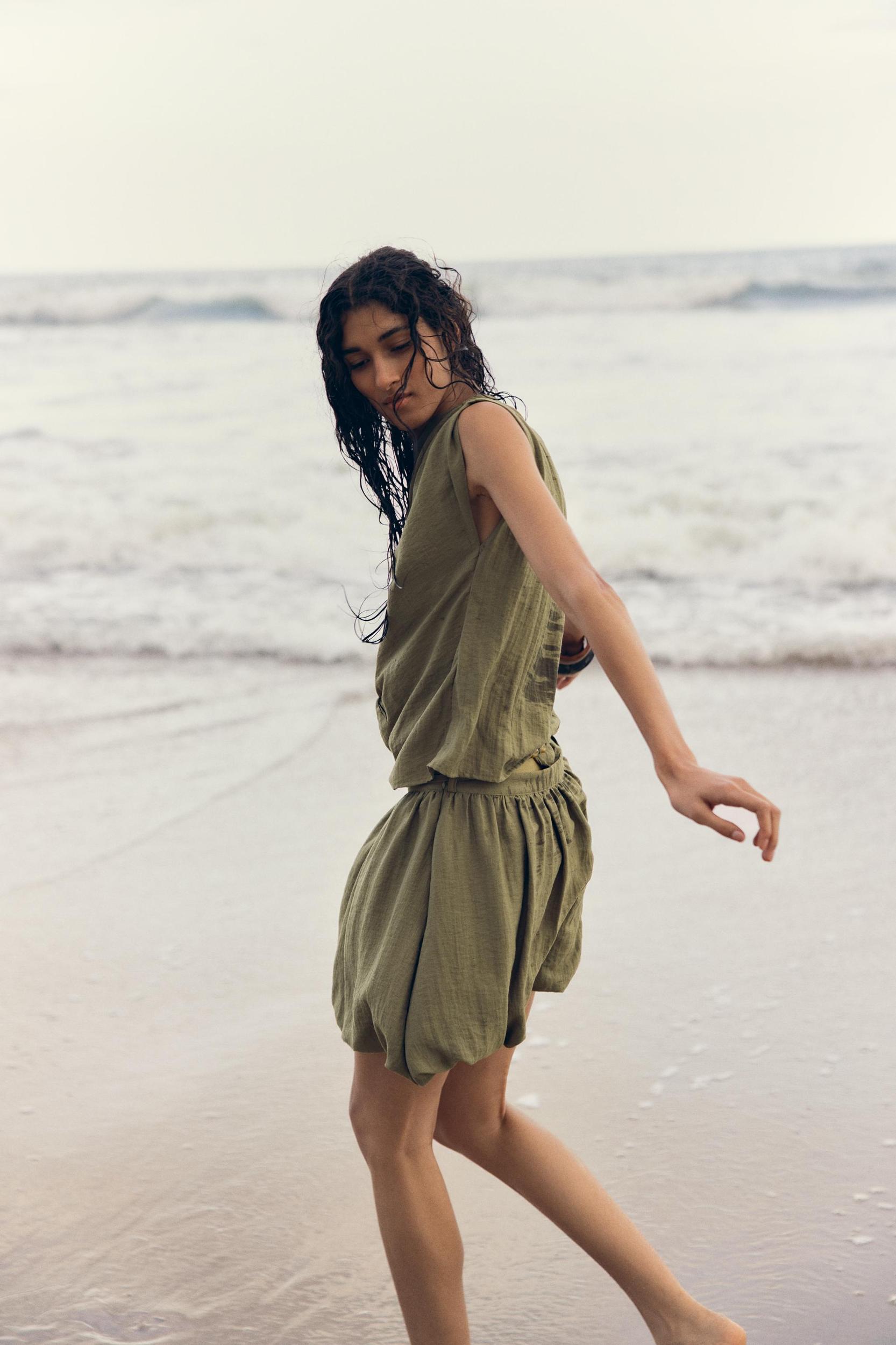 PUFFED MINI SKIRT Product Image