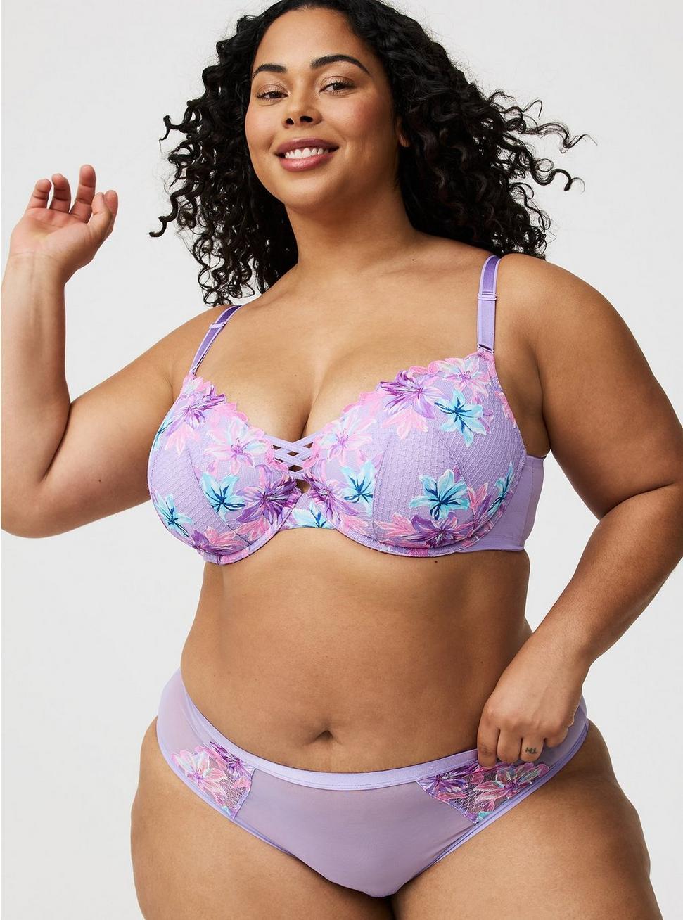 XO Plunge Push-Up Bra Product Image