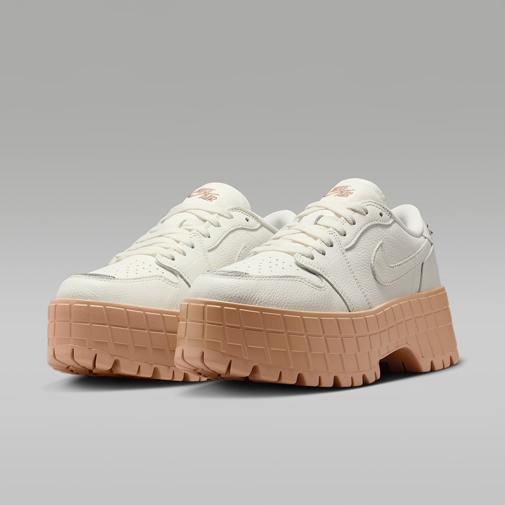 Womens Air Jordan 1 Brooklyn Low Shoes | HF3184-001 Product Image