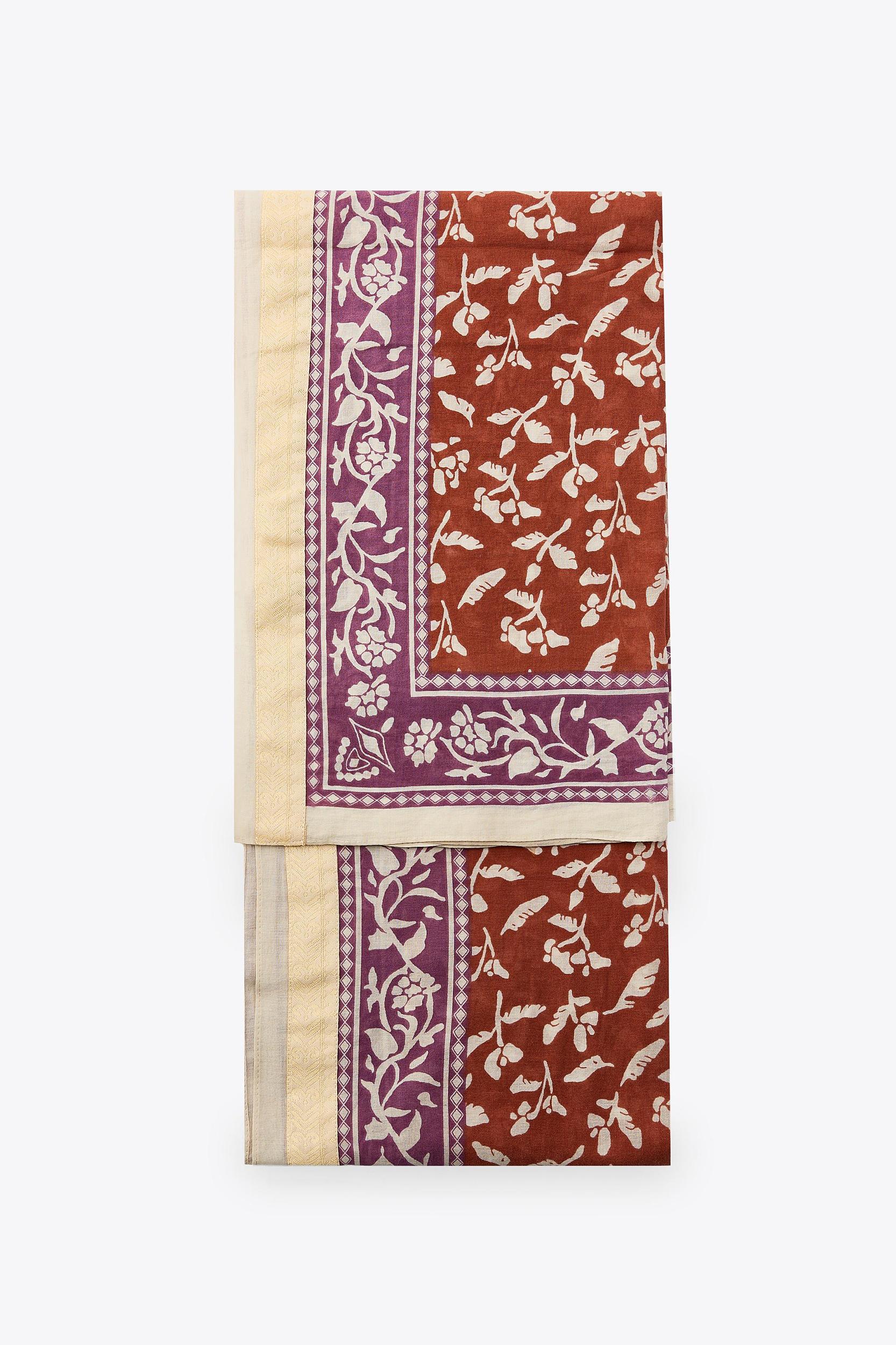 FLORAL PRINT SCARF Product Image