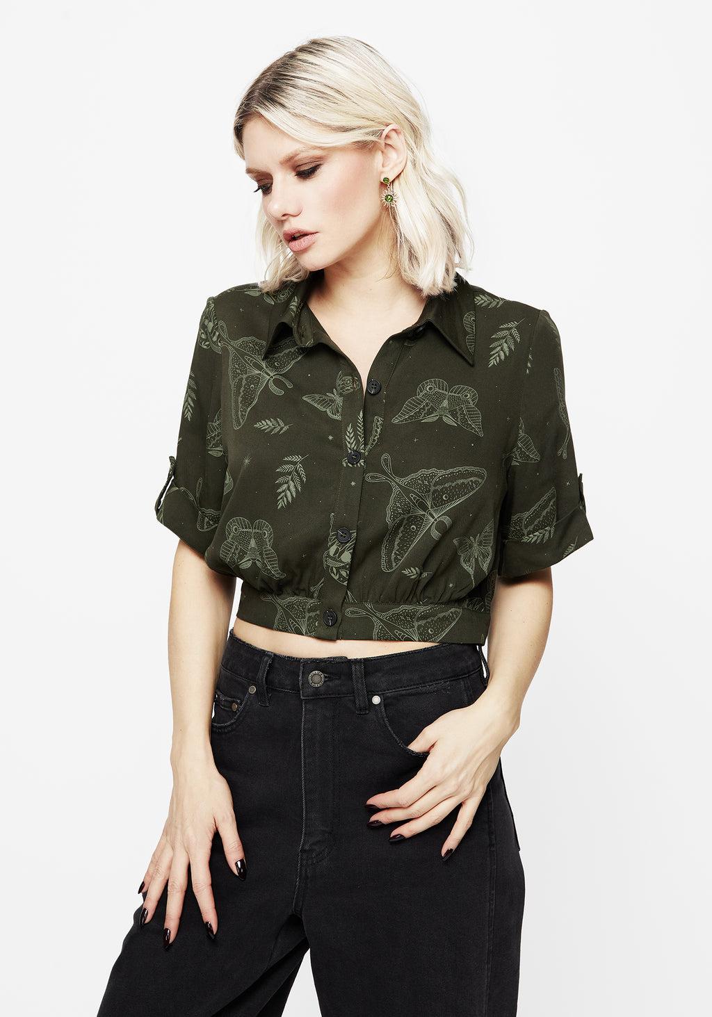 Callopistria Moth Print Short Sleeve Crop Shirt - Green Product Image