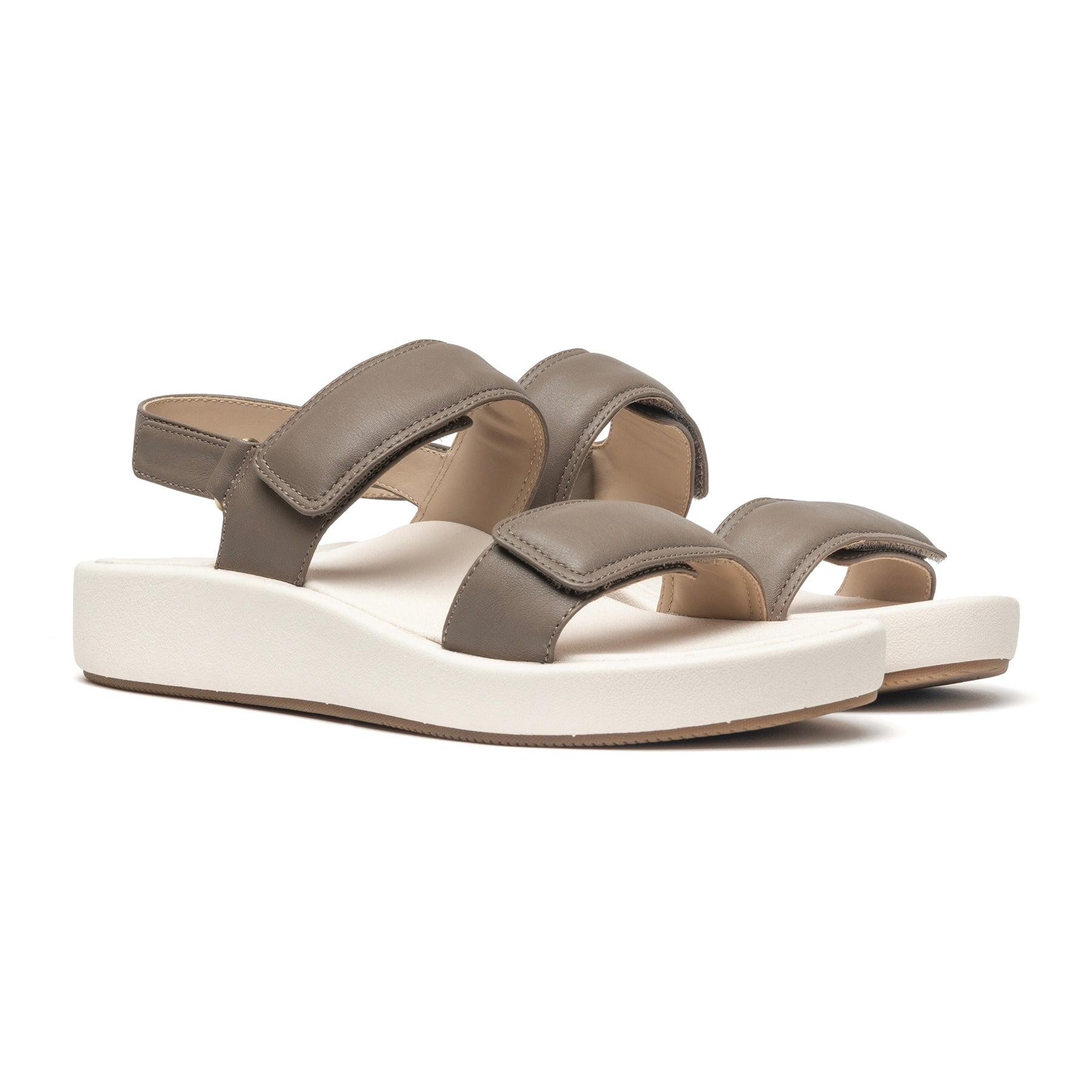 Paseo Sandal Female Product Image