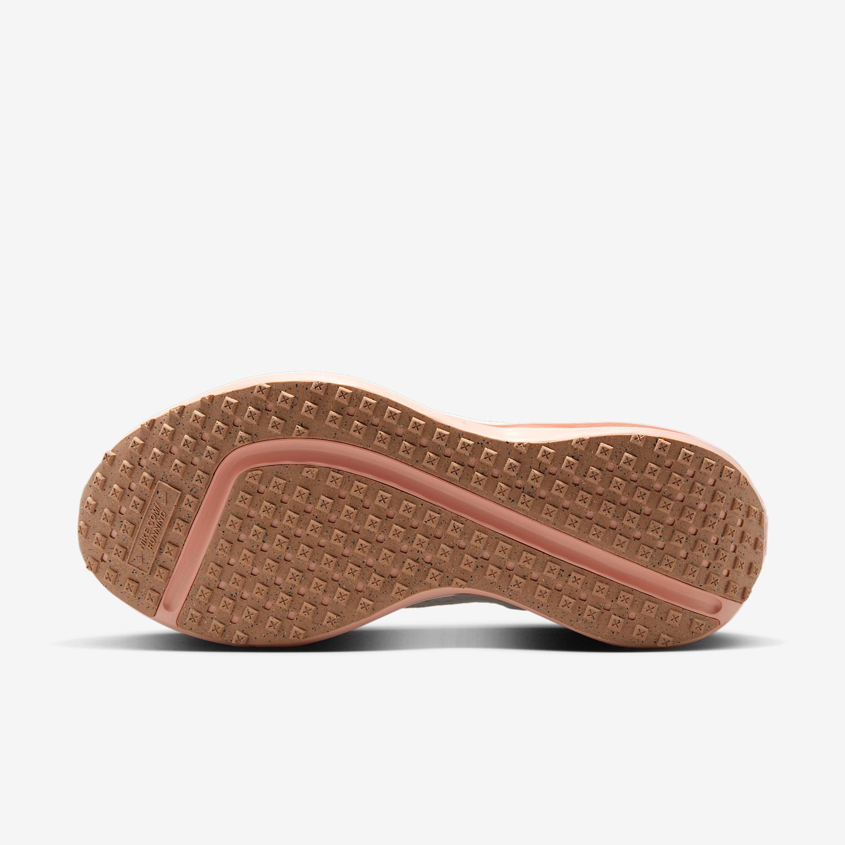 Nike Women's Interact Run Road Running Shoes Product Image