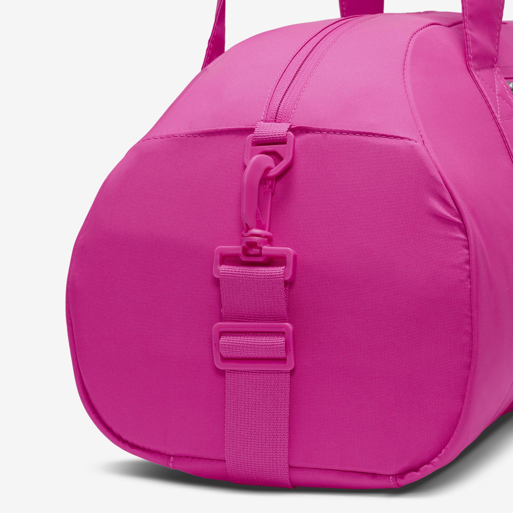 Nike Gym Club Duffel Bag (24L) Product Image