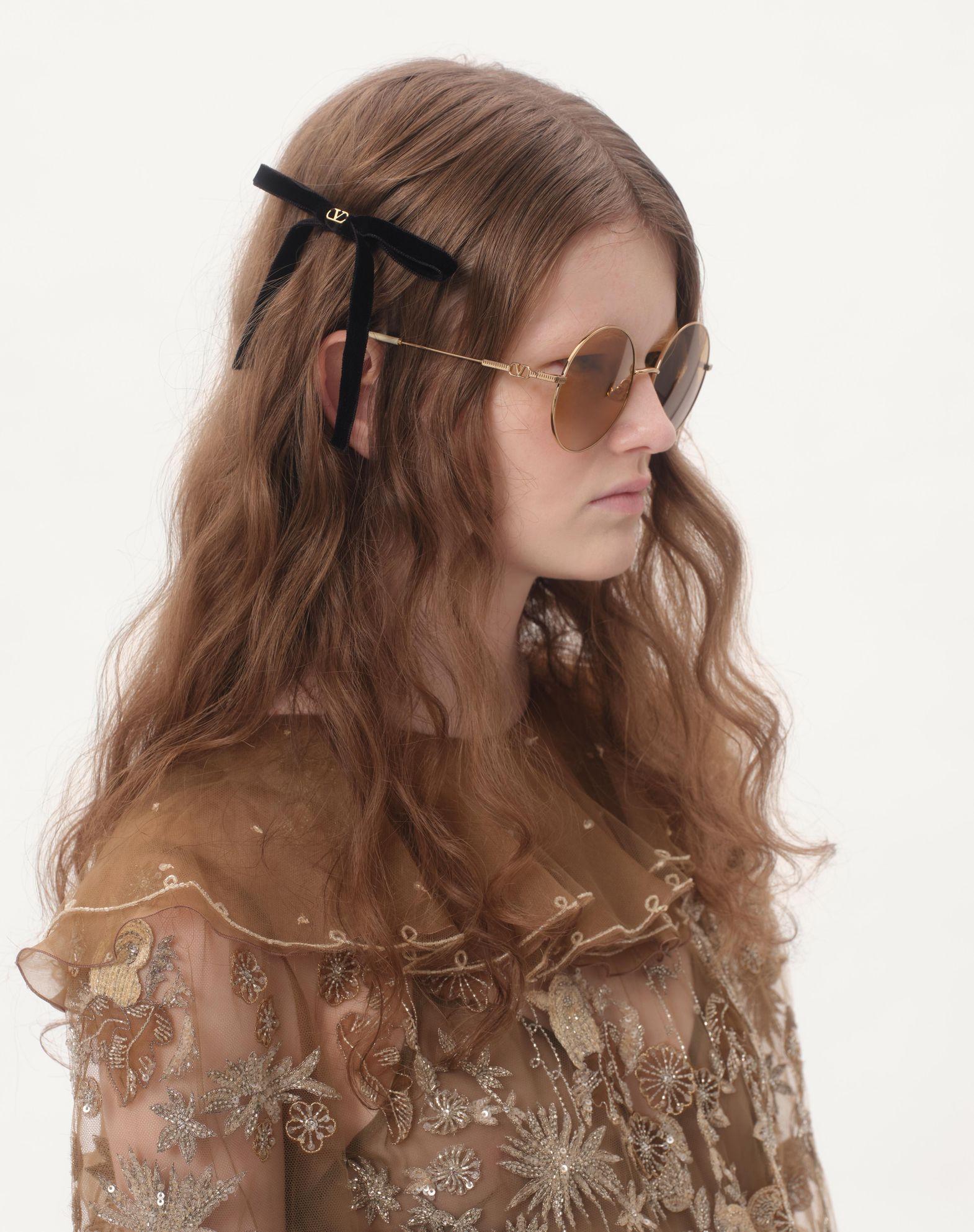 Vlogo Signature Velvet Bow Hairclip Product Image