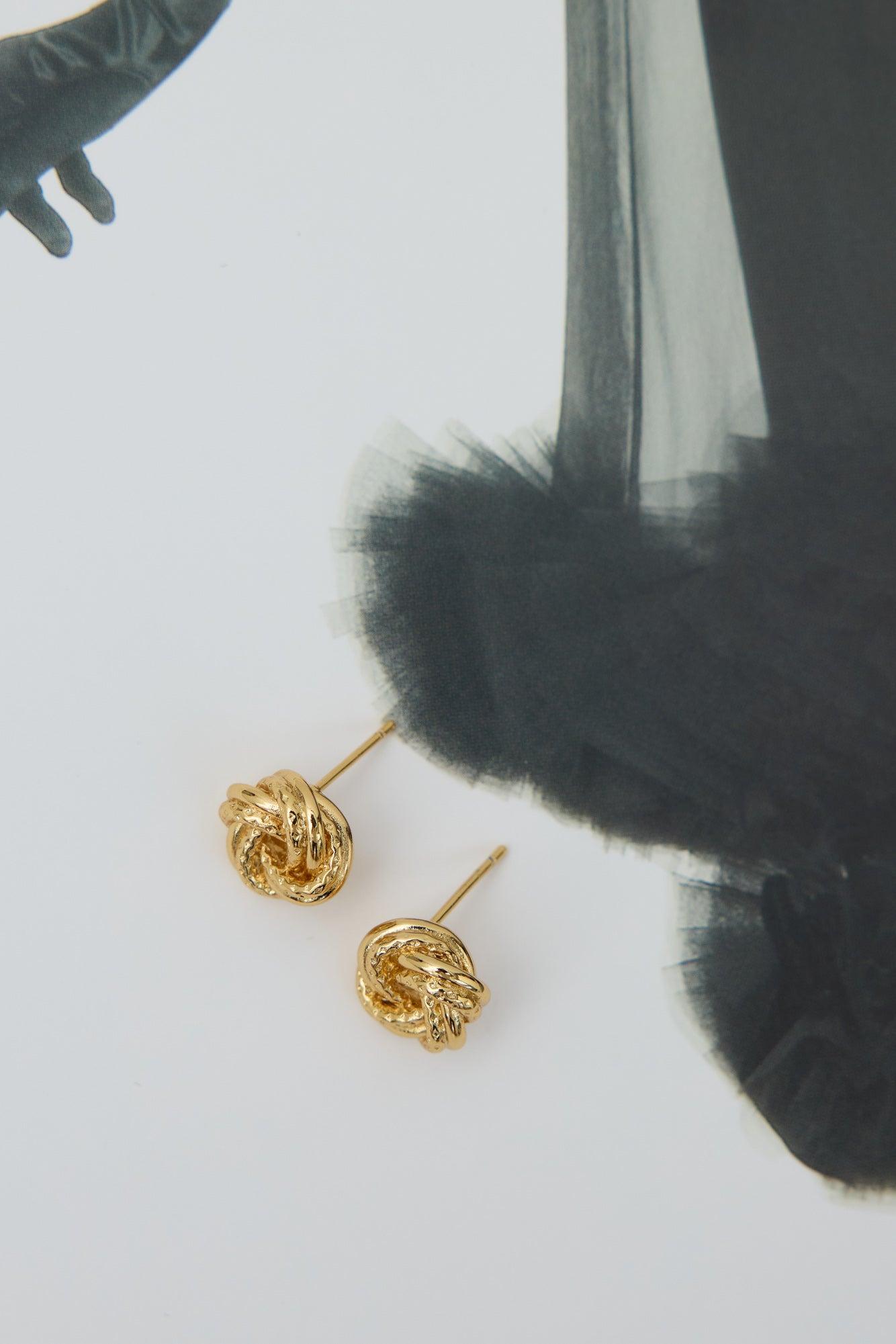 Evening Wear Earrings Gold Product Image