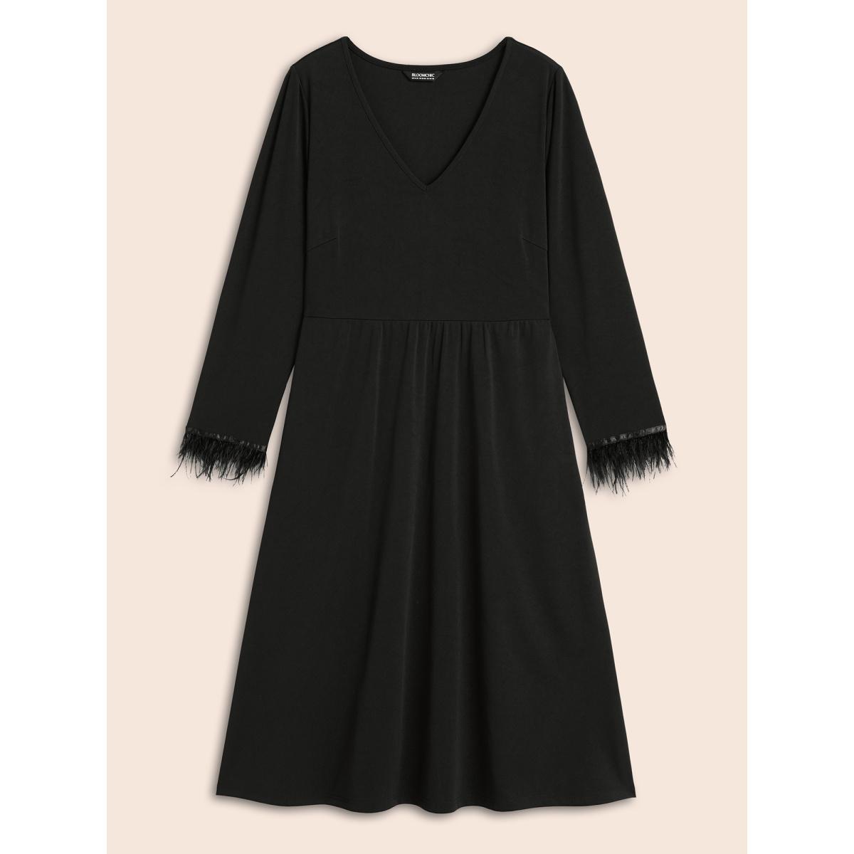 Plus Size V Neck Patchwork Fuzzy Trim Dress Black Women Cocktail Tassels Party Curvy Bloomchic 28/5X Product Image