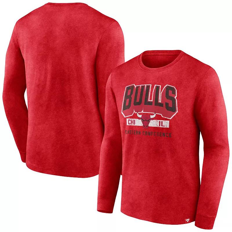 Men's Fanatics Branded Heather Red Chicago Bulls Front Court Press Snow Wash Long Sleeve T-Shirt,  Product Image