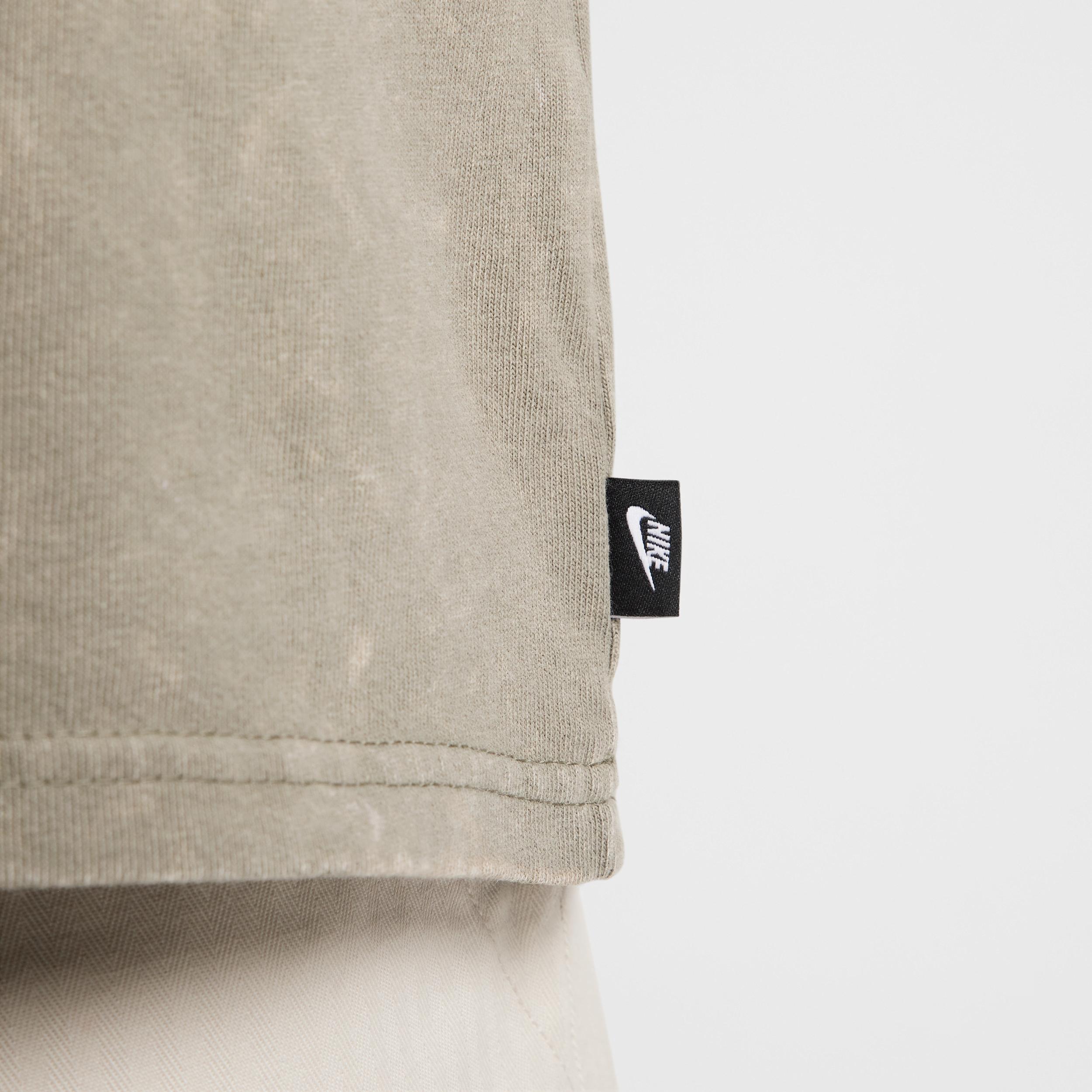 Men's Nike Sportswear Premium Essentials Max90 T-Shirt Product Image