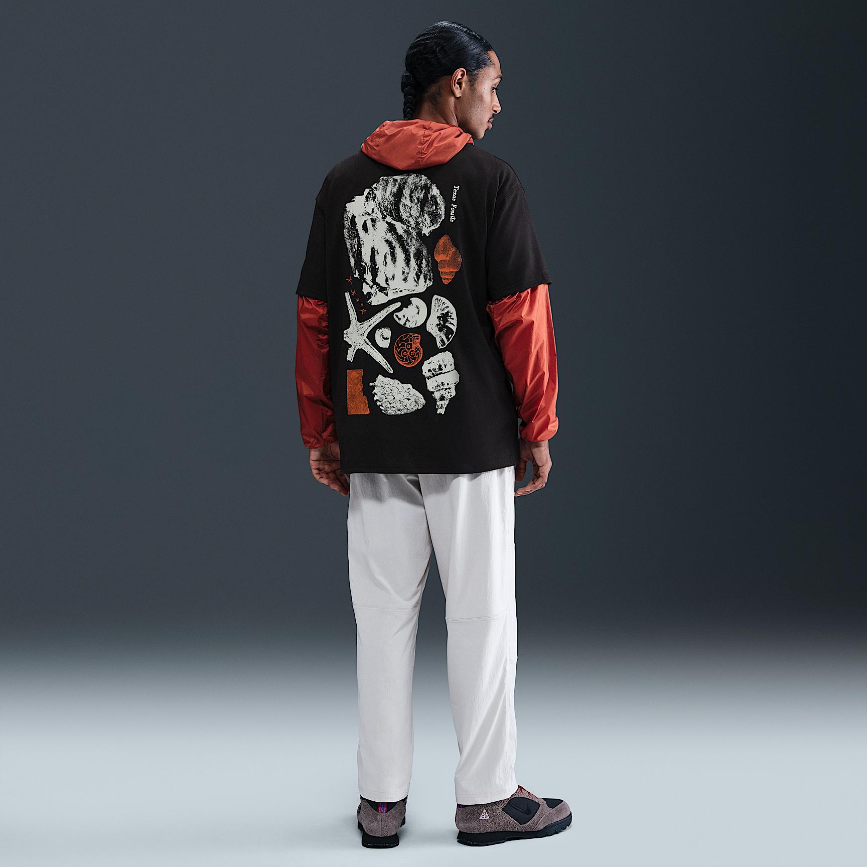 Mens Nike ACG T-Shirt | HV1296-010 Product Image