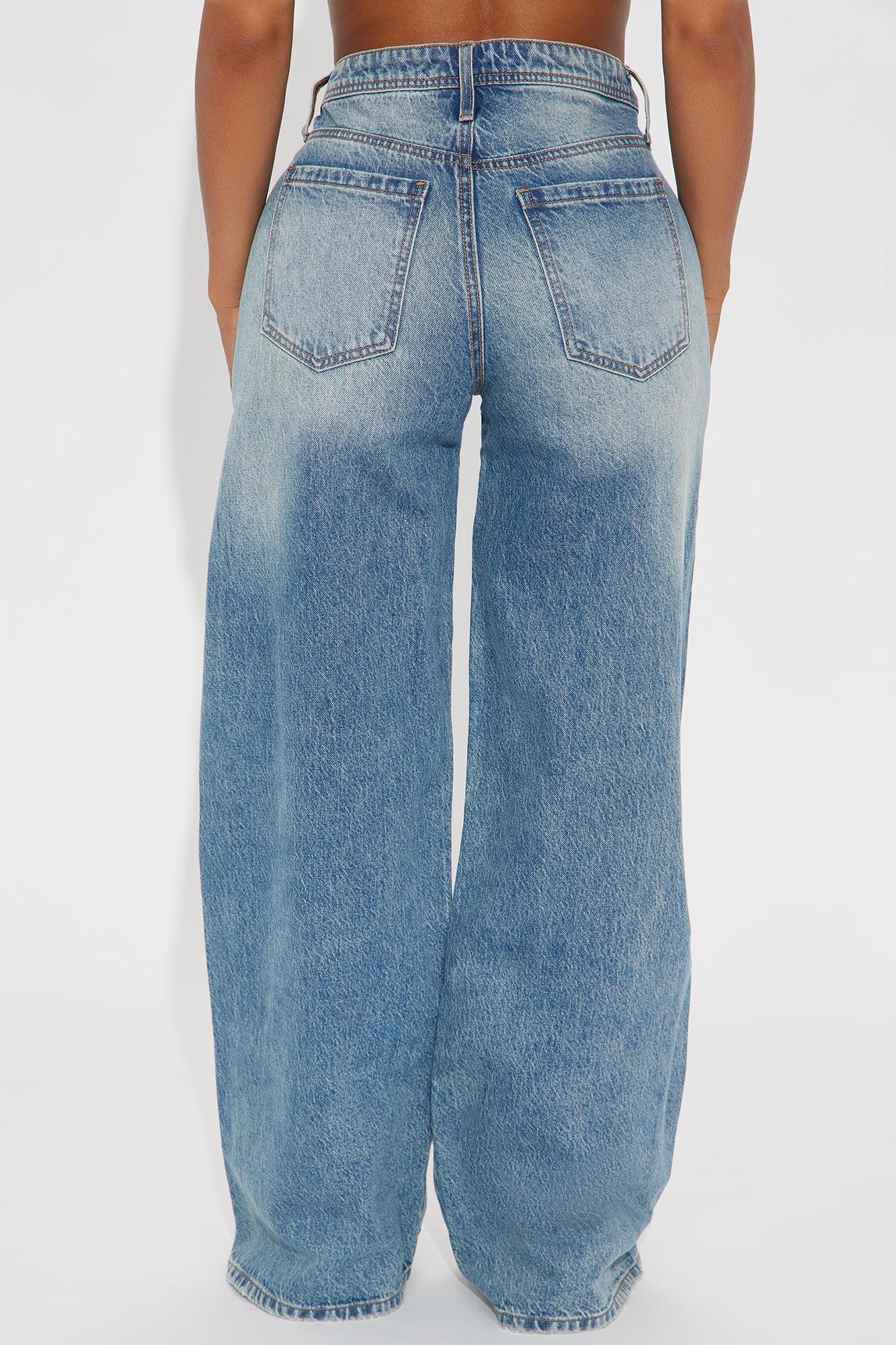 Bae Relaxed Low Waist Wide Leg Jeans - Medium Wash Female Product Image