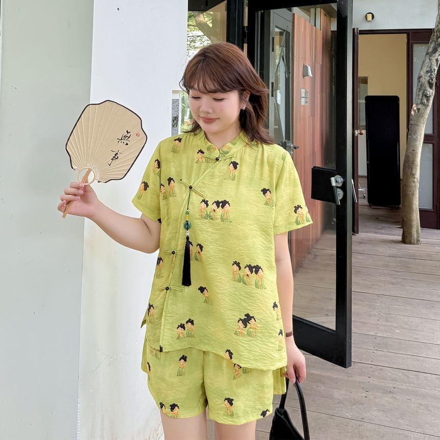 Plus Size Short-Sleeve Stand Collar Patterned Tassel Frog Buttoned Blouse / Elastic Waist Wide Leg Shorts Product Image