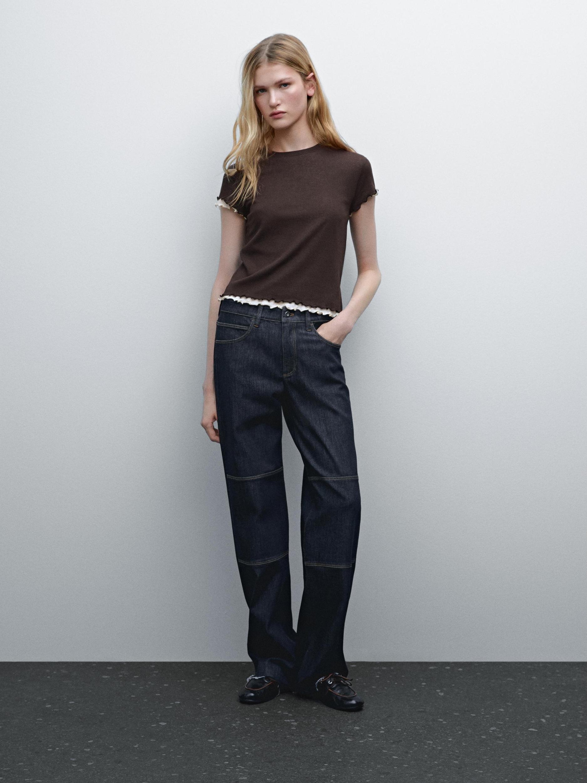 Double-layer T-shirt with wavy trims Product Image